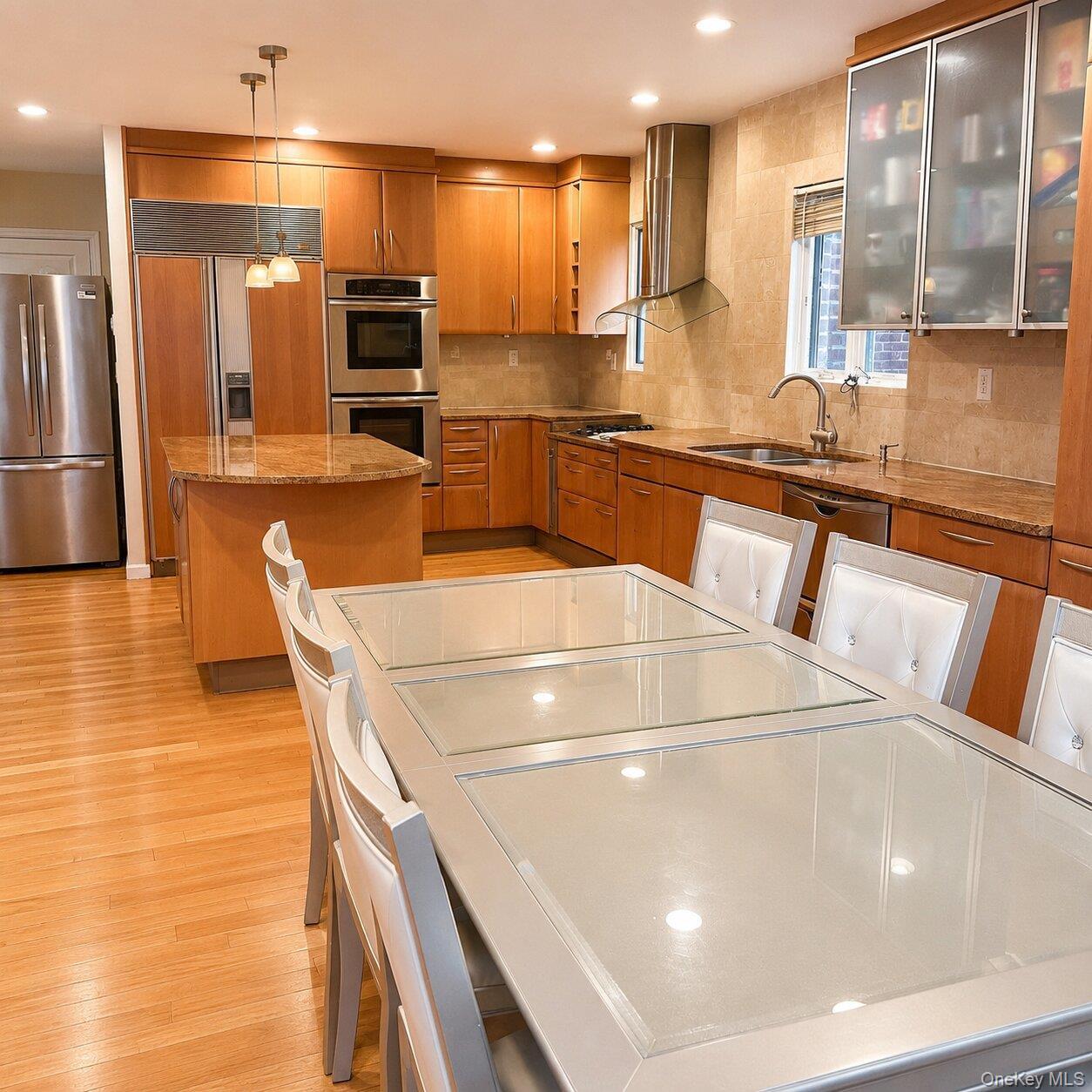 Single Family 192nd Street Queens, NY 11366, MLS-1035178-7