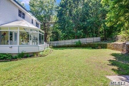 Single Family Bevin Road  Suffolk County, NY 11768, MLS-1035180-31