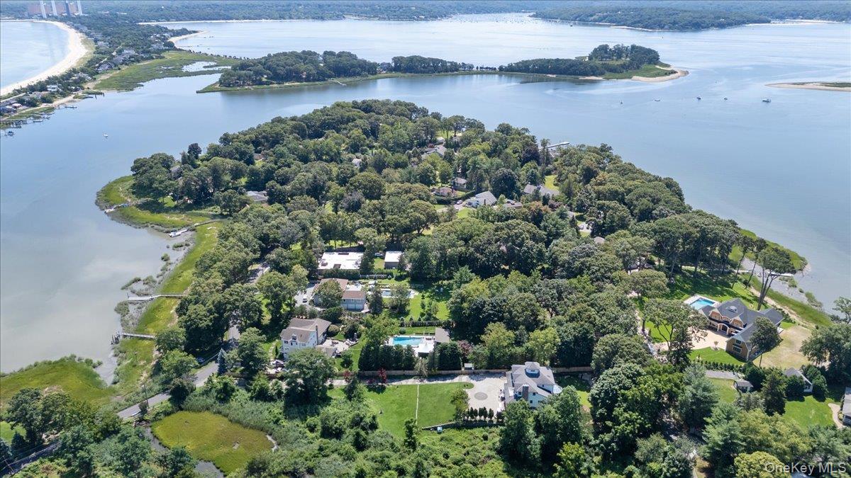 Single Family Bevin Road  Suffolk County, NY 11768, MLS-1035180-41