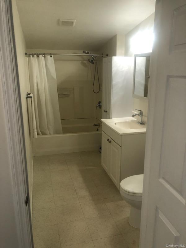 Single Family Wiltwyck Avenue Ulster County, NY 12401, MLS-1035182-12