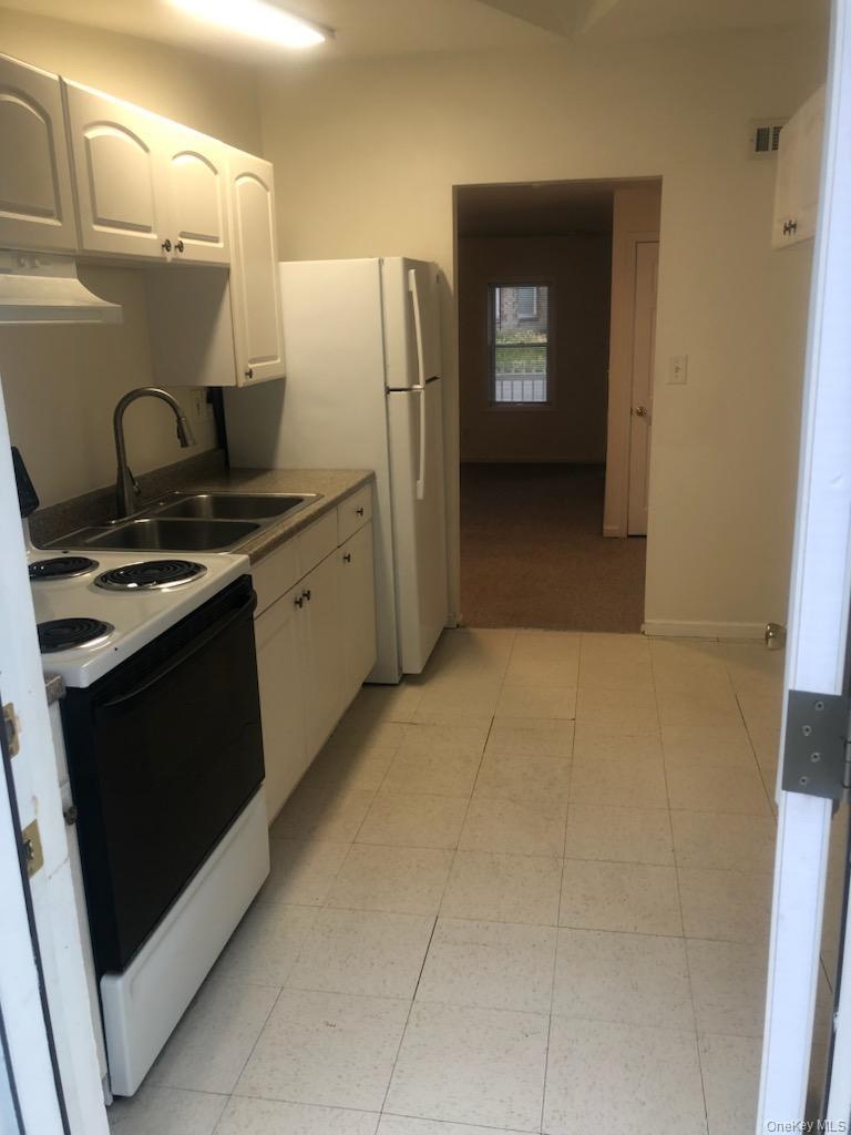 Single Family Wiltwyck Avenue Ulster County, NY 12401, MLS-1035182-9