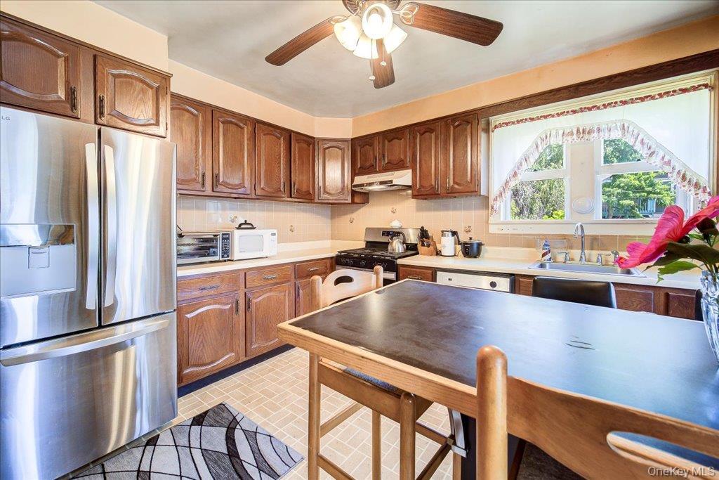 Single Family Maple Street Dutchess County, NY 12508, MLS-1035183-12