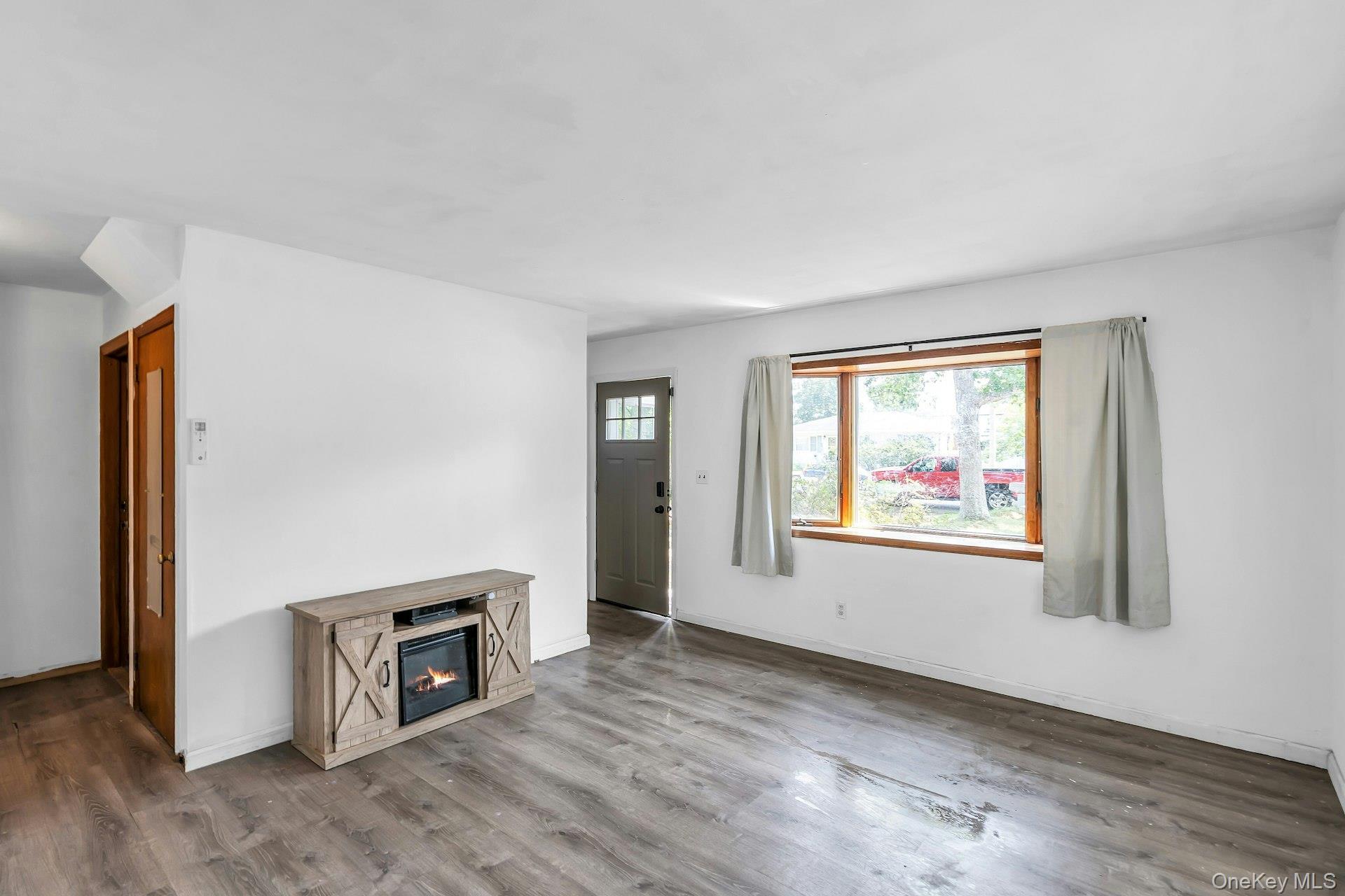 Single Family Probst Drive Suffolk County, NY 11967, MLS-1035186-4