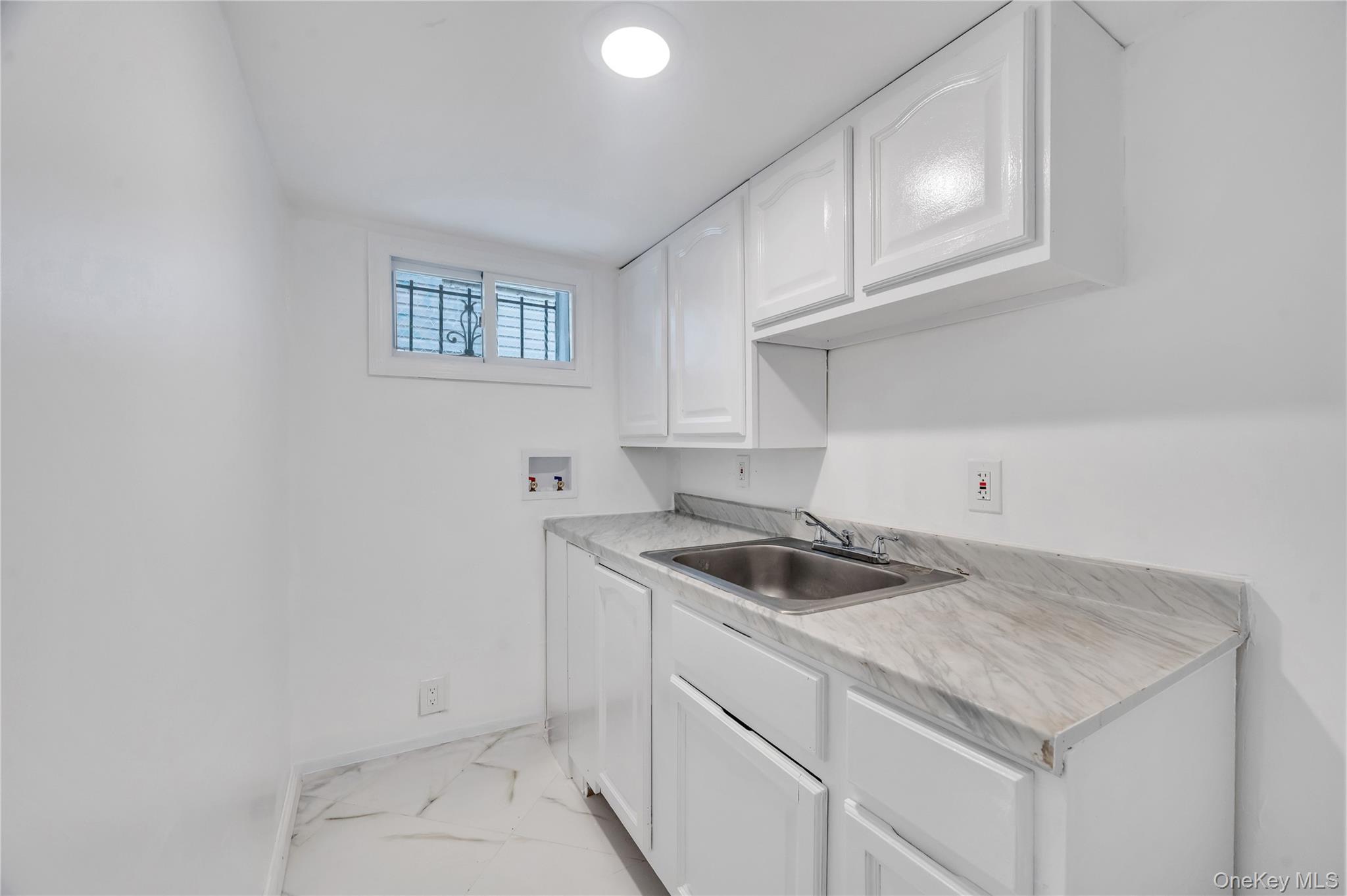 Single Family 205th Street  Queens, NY 11423, MLS-1035187-30