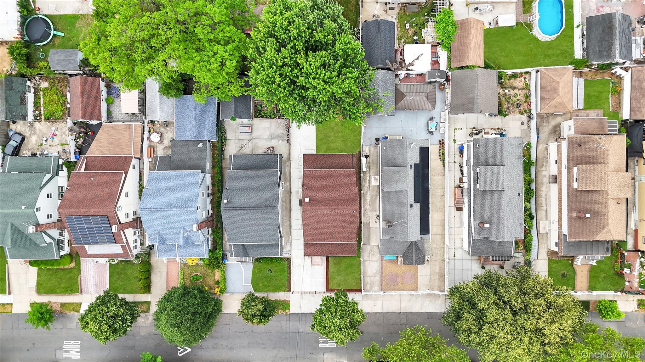 Single Family 205th Street  Queens, NY 11423, MLS-1035187-38