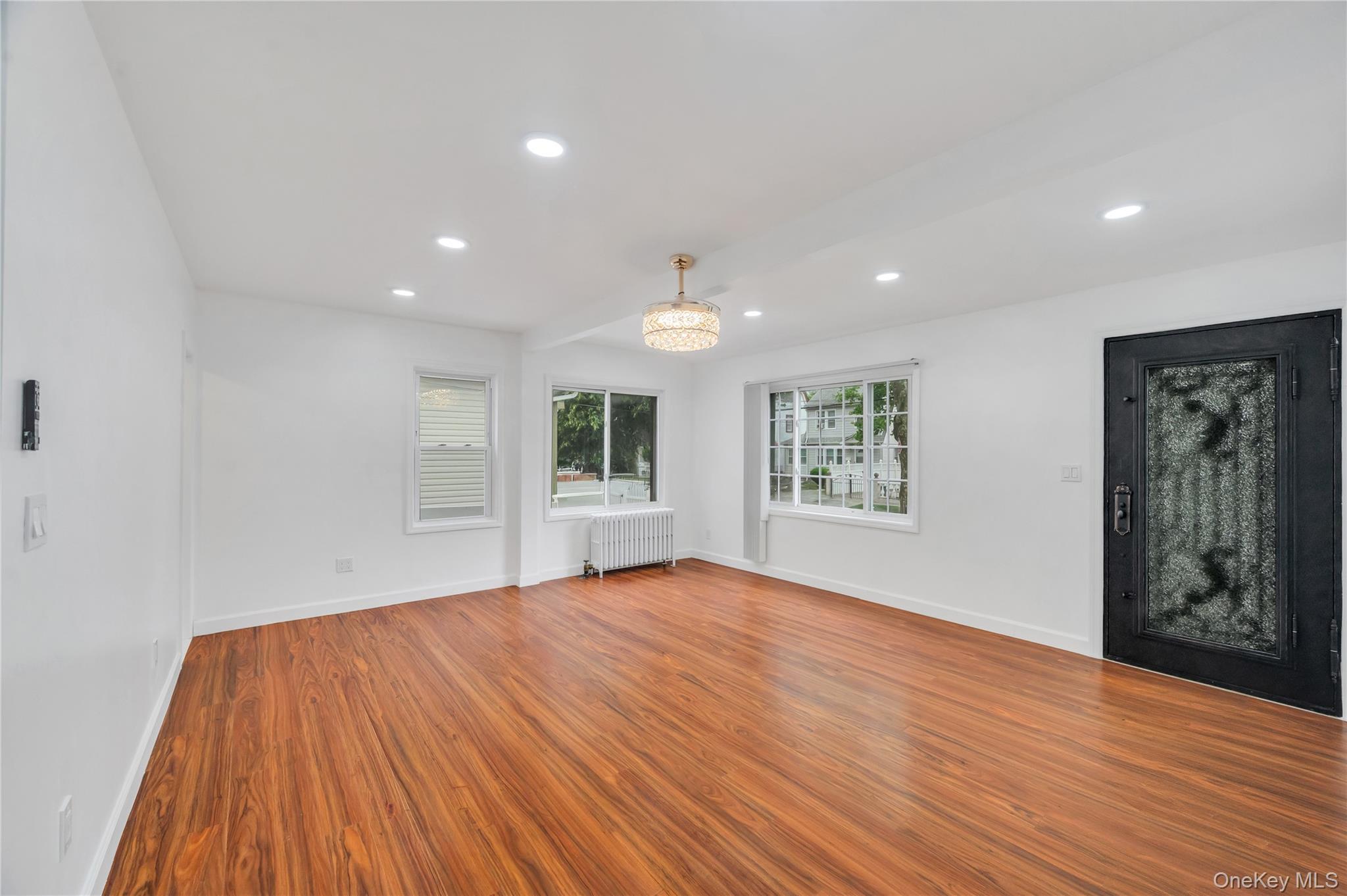 Single Family 205th Street  Queens, NY 11423, MLS-1035187-6