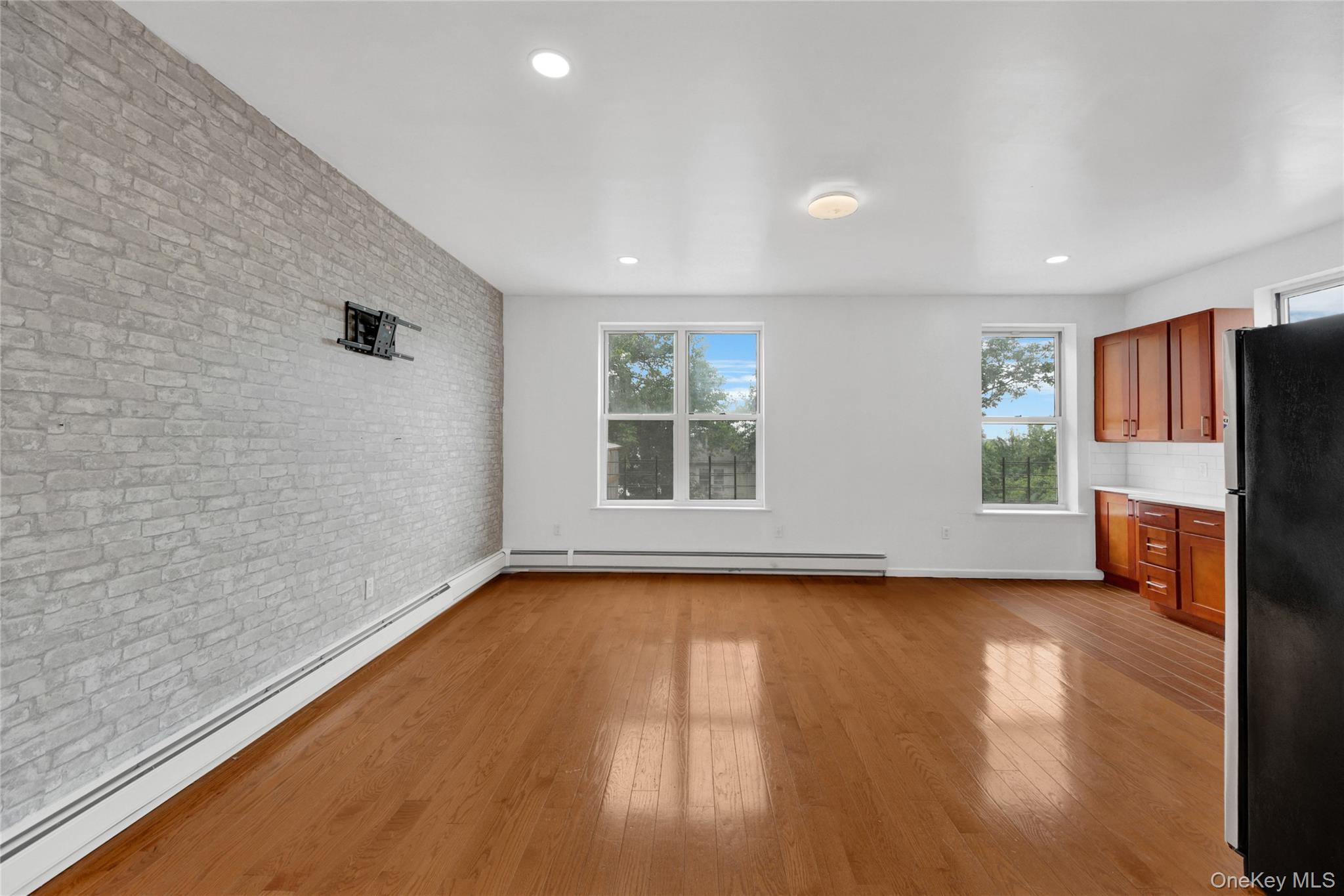 Single Family E 217th Street Bronx, NY 10469, MLS-1035190-14