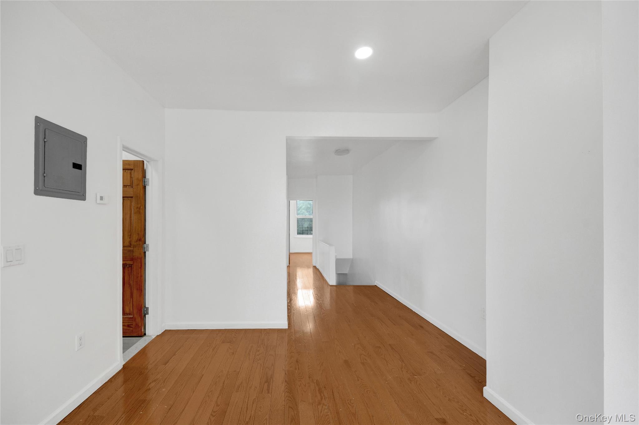 Single Family E 217th Street Bronx, NY 10469, MLS-1035190-21