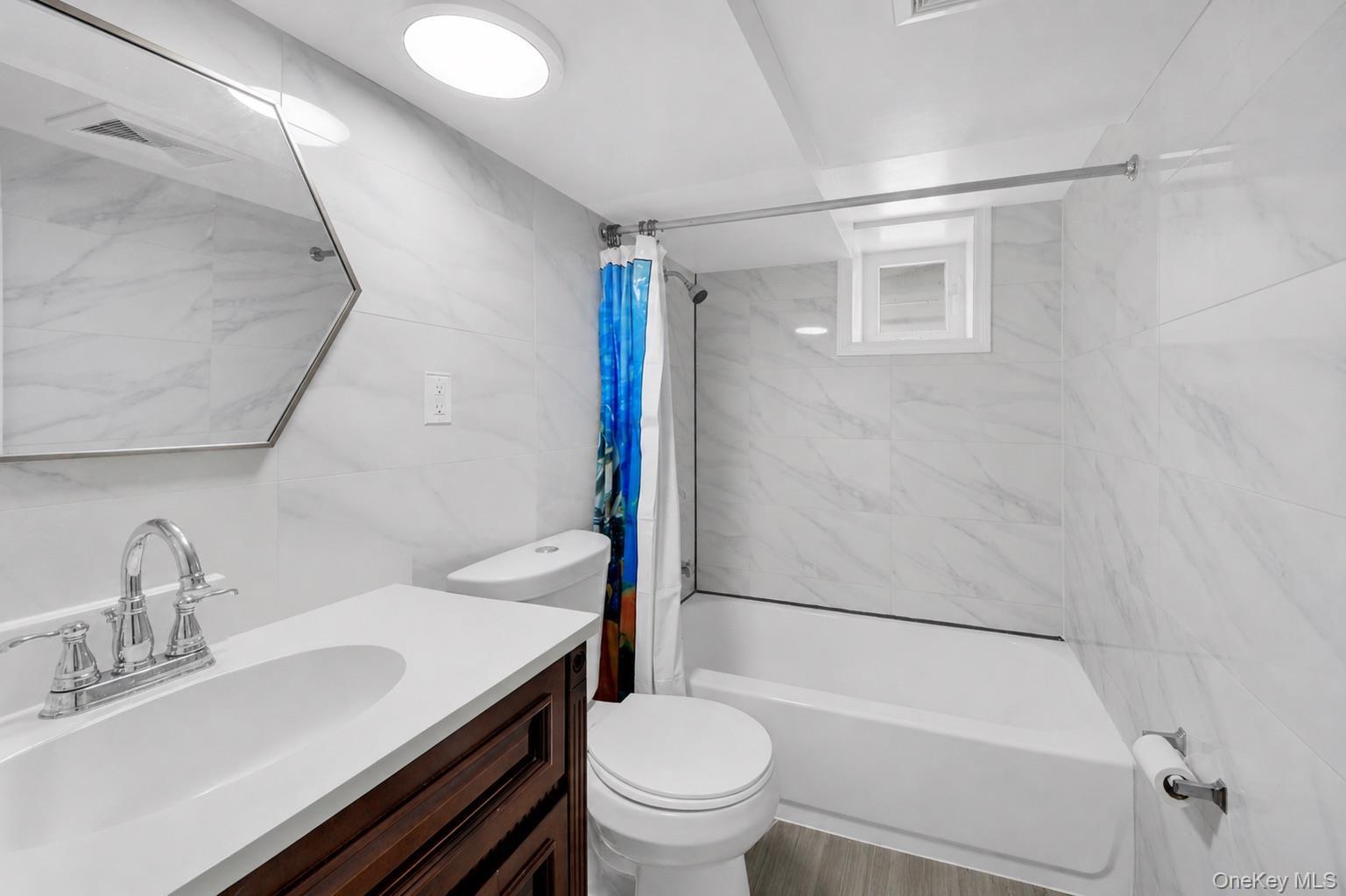 Single Family E 217th Street Bronx, NY 10469, MLS-1035190-27