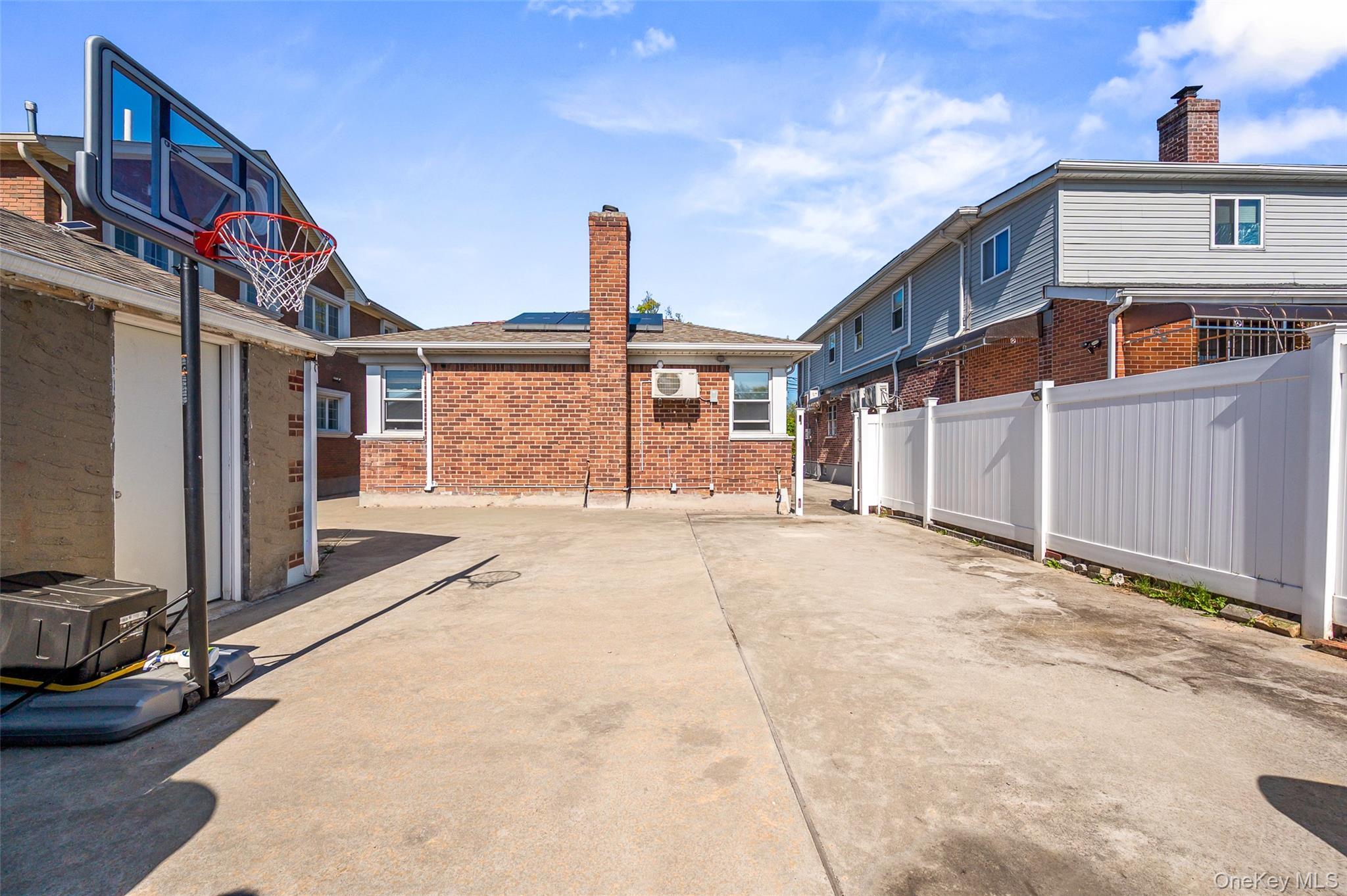 Single Family 264th Street Queens, NY 11362, MLS-1035202-16