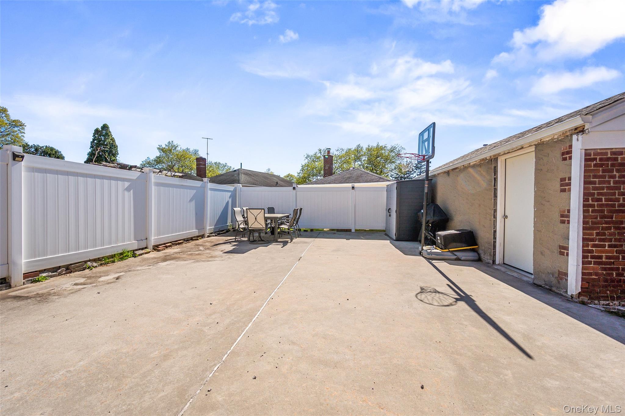 Single Family 264th Street Queens, NY 11362, MLS-1035202-17