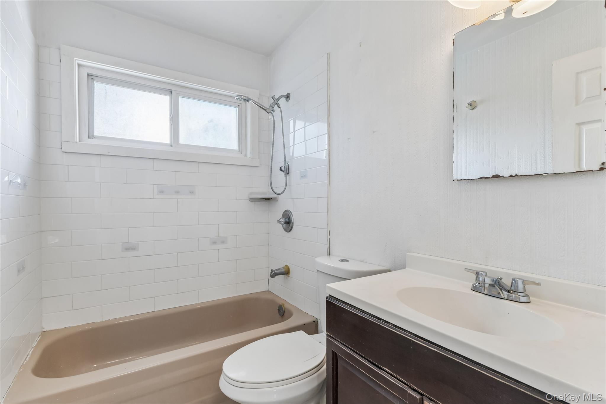 Single Family Beechwood Drive Suffolk County, NY 11967, MLS-1035203-12