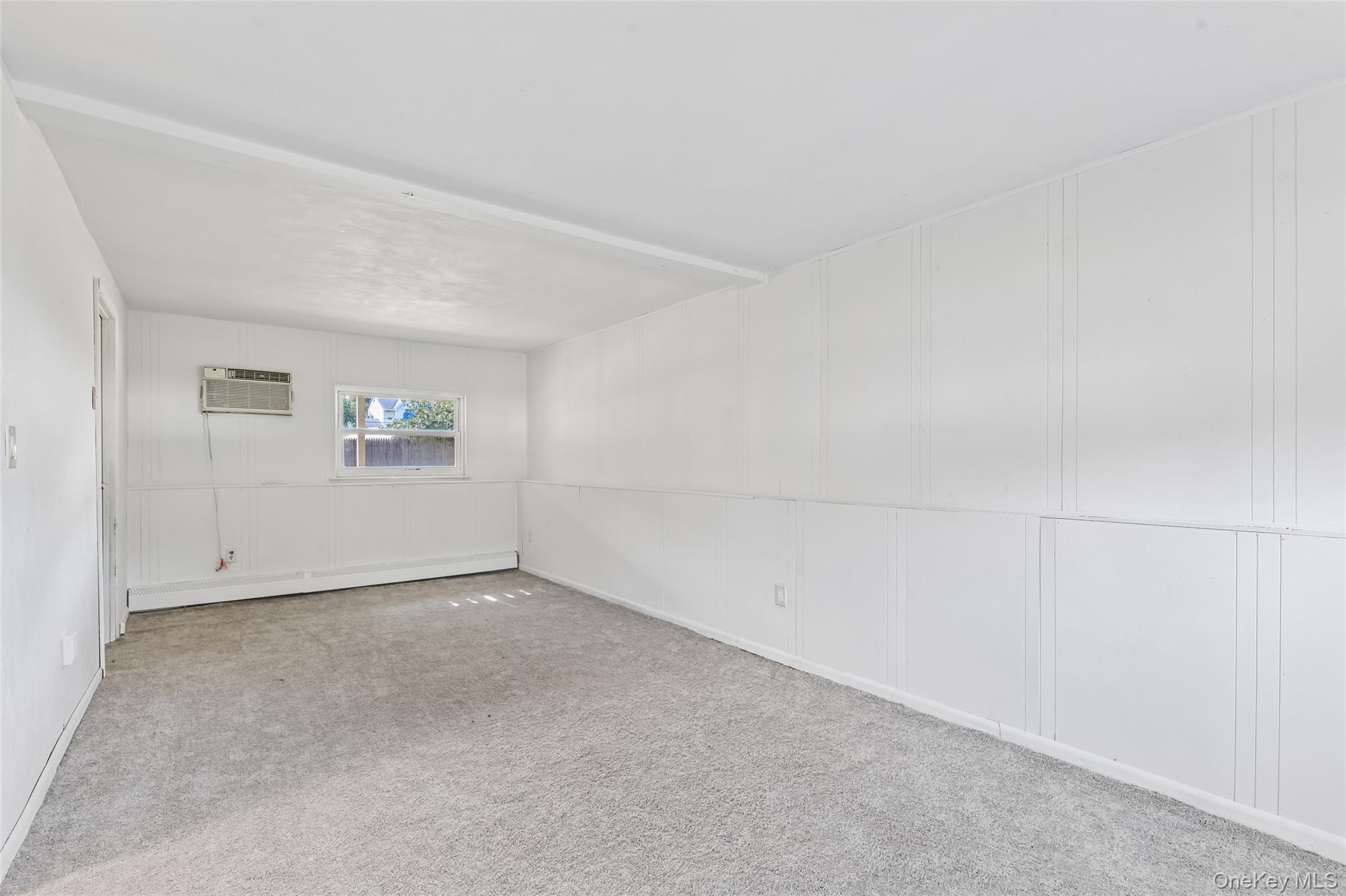 Single Family Beechwood Drive Suffolk County, NY 11967, MLS-1035203-15