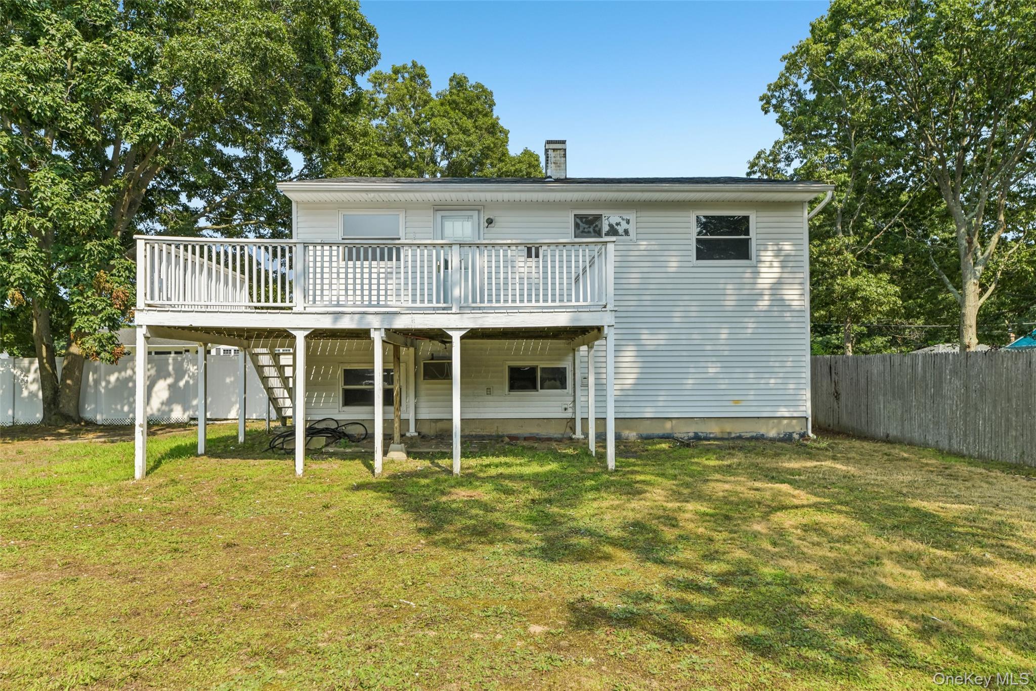 Single Family Beechwood Drive Suffolk County, NY 11967, MLS-1035203-19
