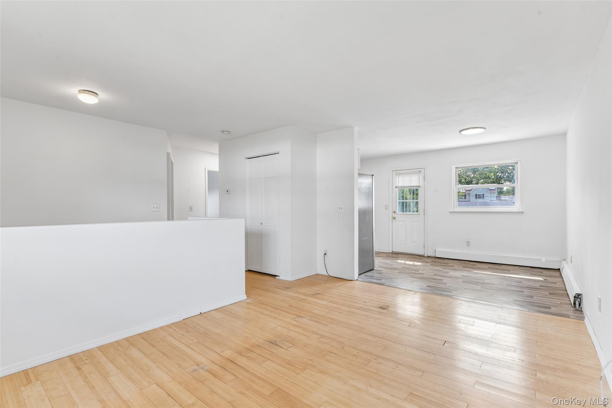 Single Family Beechwood Drive Suffolk County, NY 11967, MLS-1035203-2