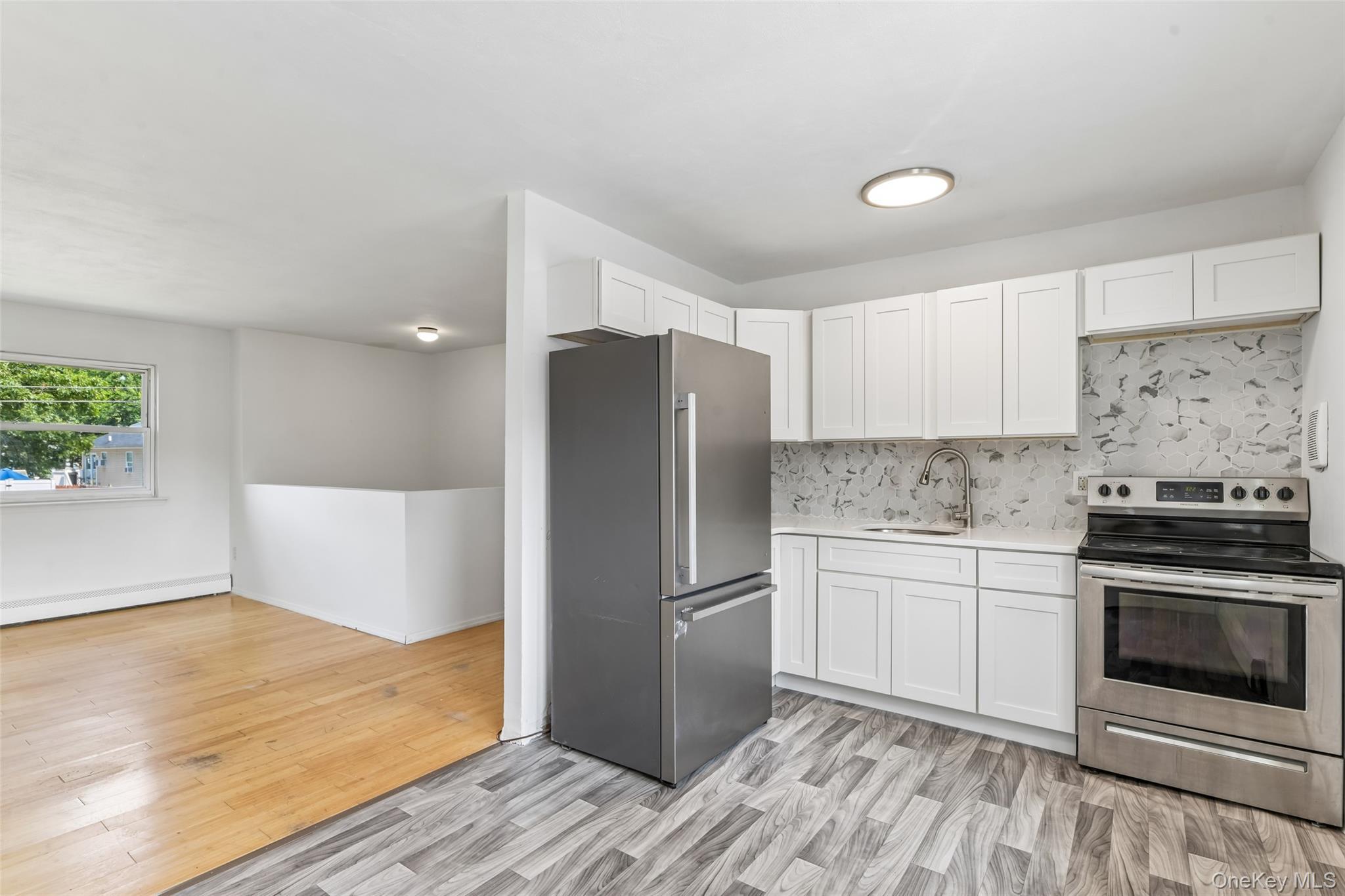Single Family Beechwood Drive Suffolk County, NY 11967, MLS-1035203-5