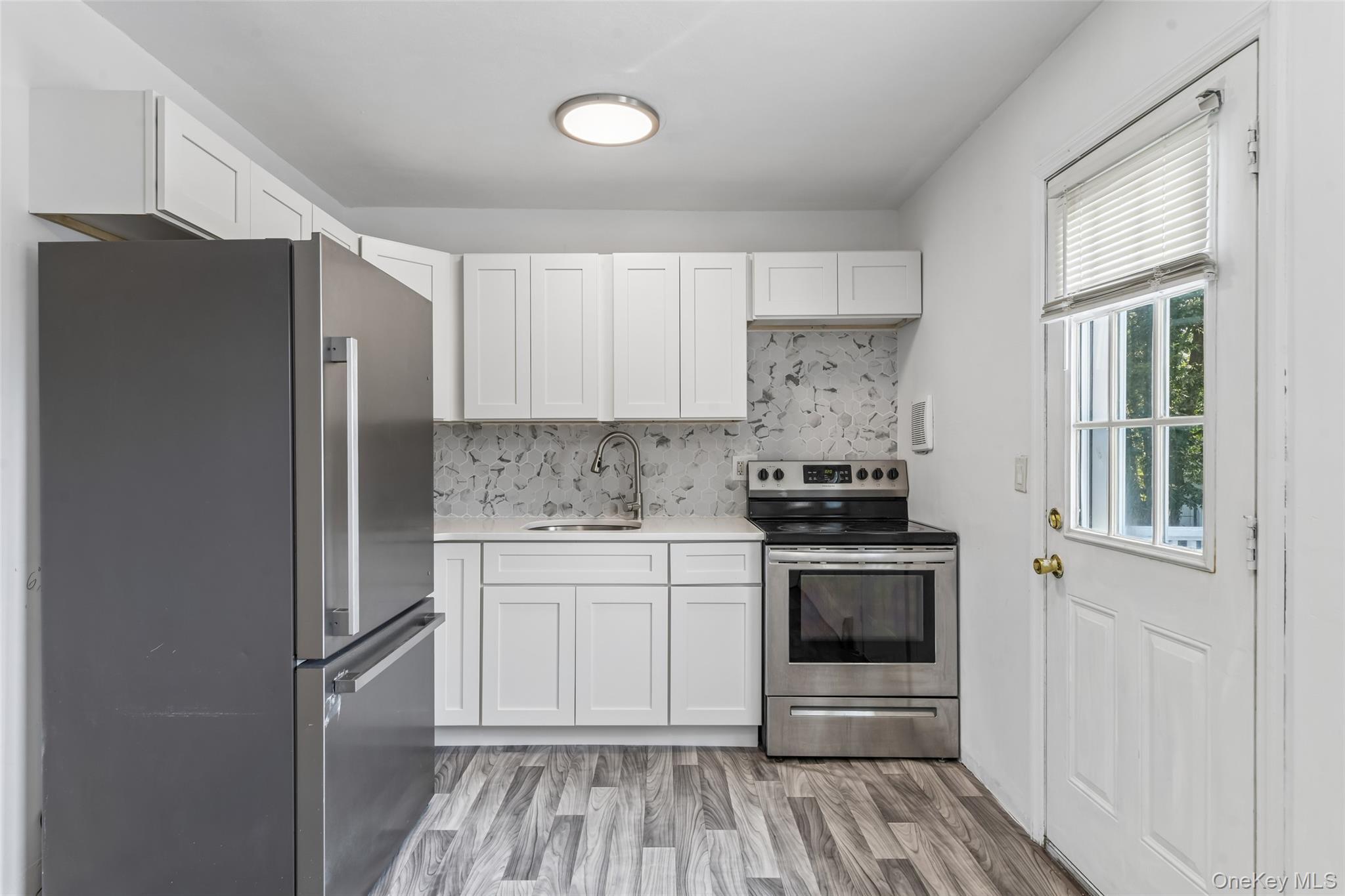 Single Family Beechwood Drive Suffolk County, NY 11967, MLS-1035203-7