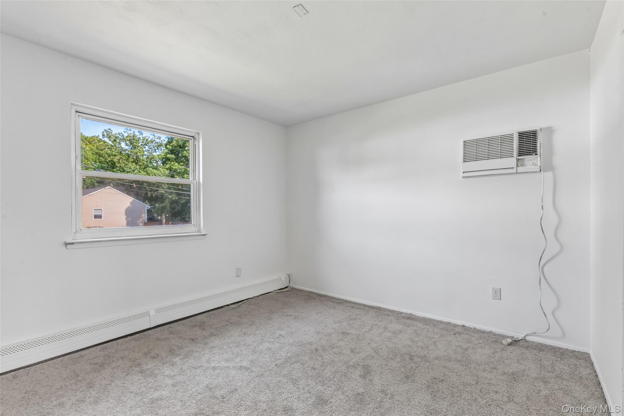 Single Family Beechwood Drive Suffolk County, NY 11967, MLS-1035203-8