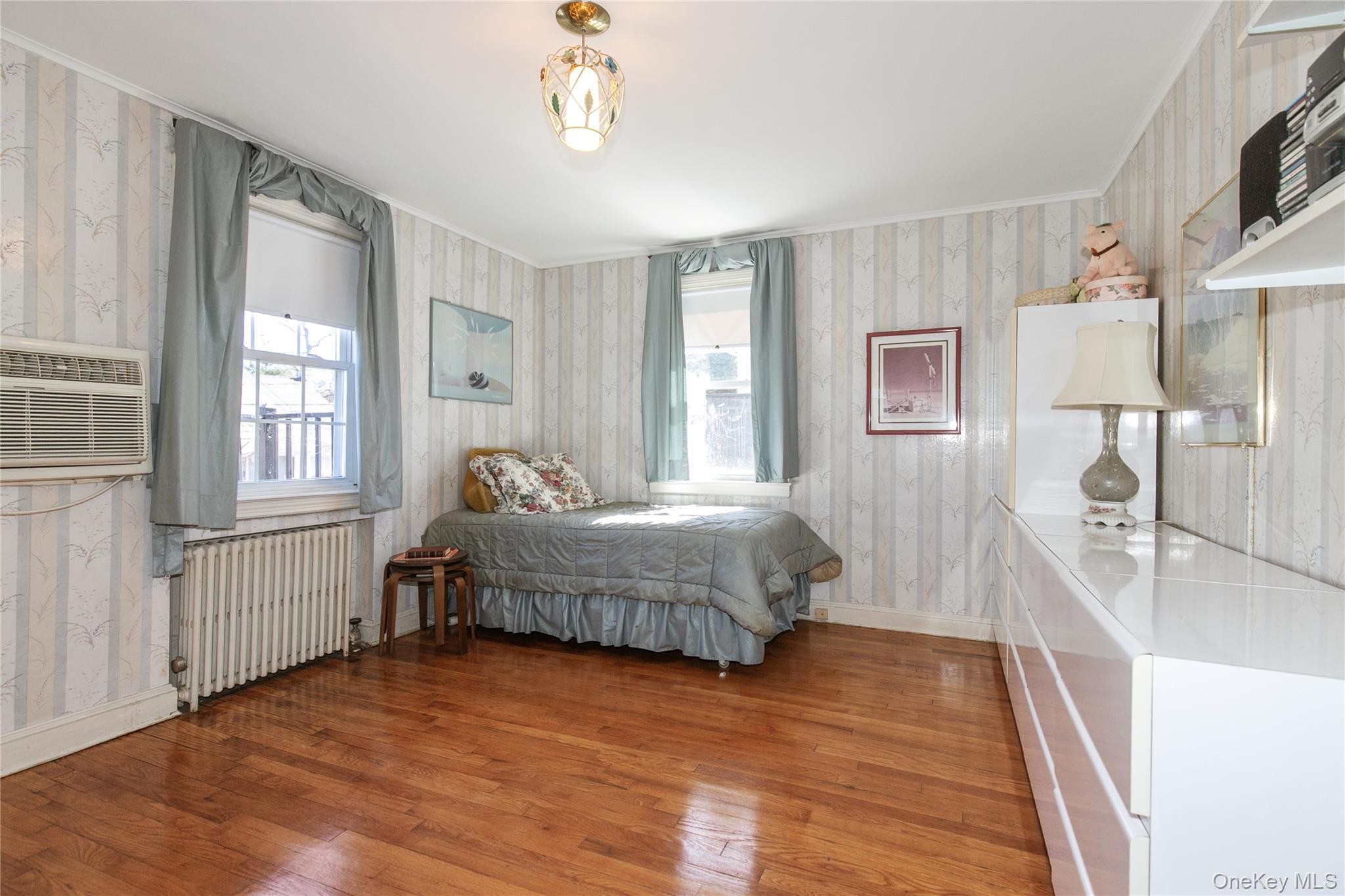 Single Family Plymouth Road Nassau County, NY 11023, MLS-1035209-15