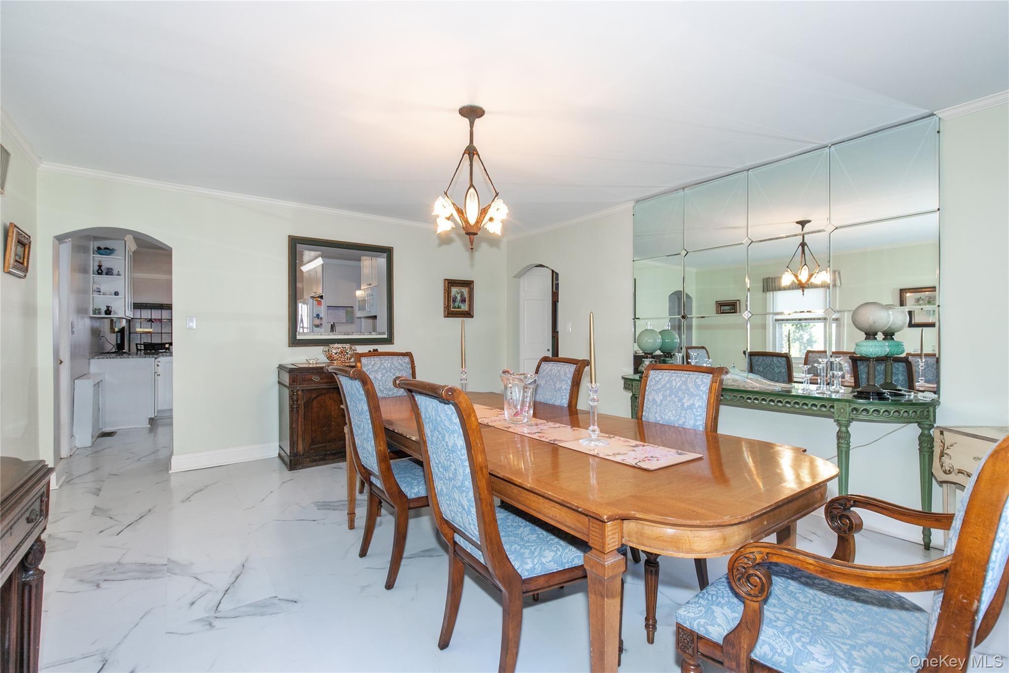 Single Family Plymouth Road Nassau County, NY 11023, MLS-1035209-7