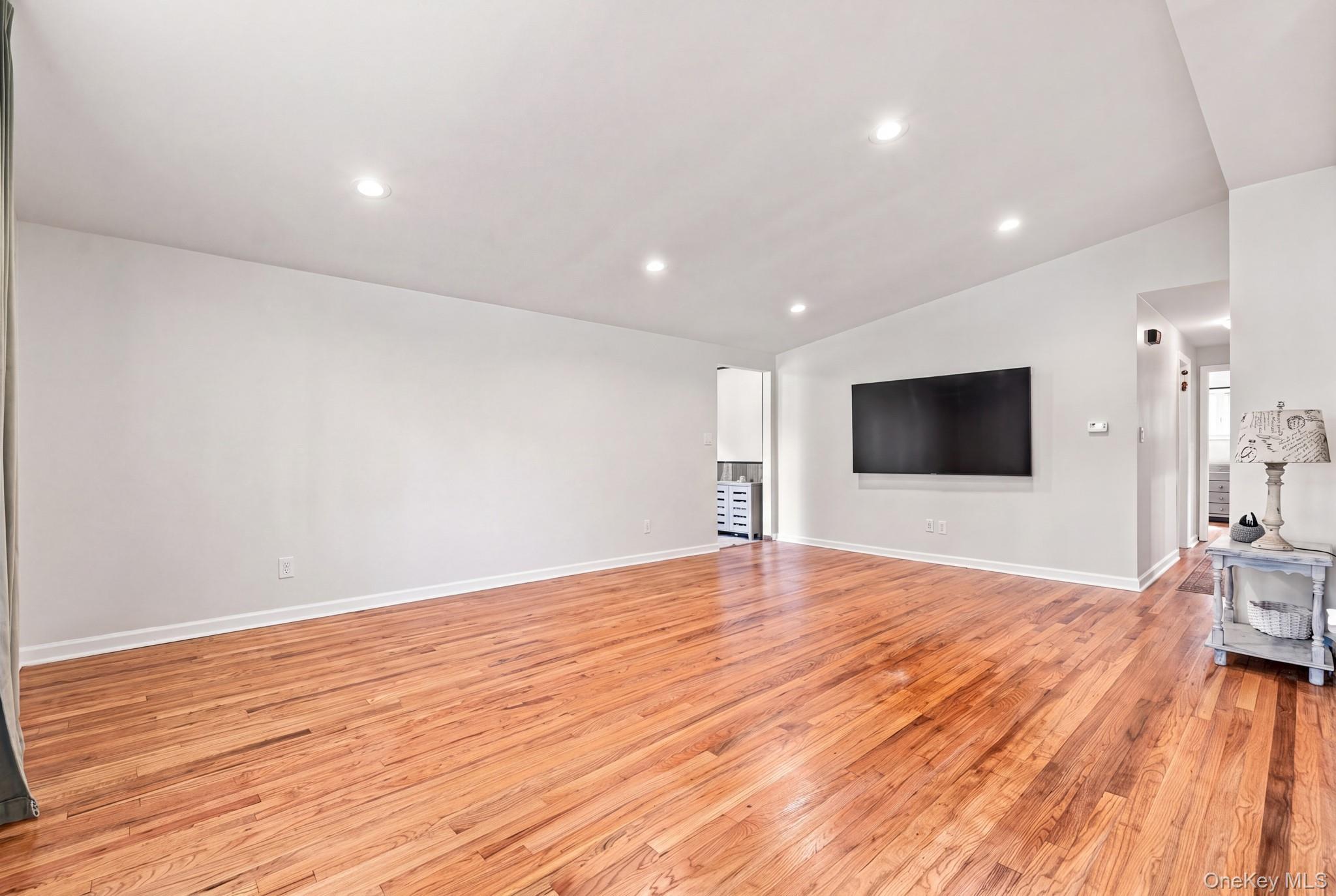Single Family Gloria Court  Rockland County, NY 10956, MLS-1035219-10