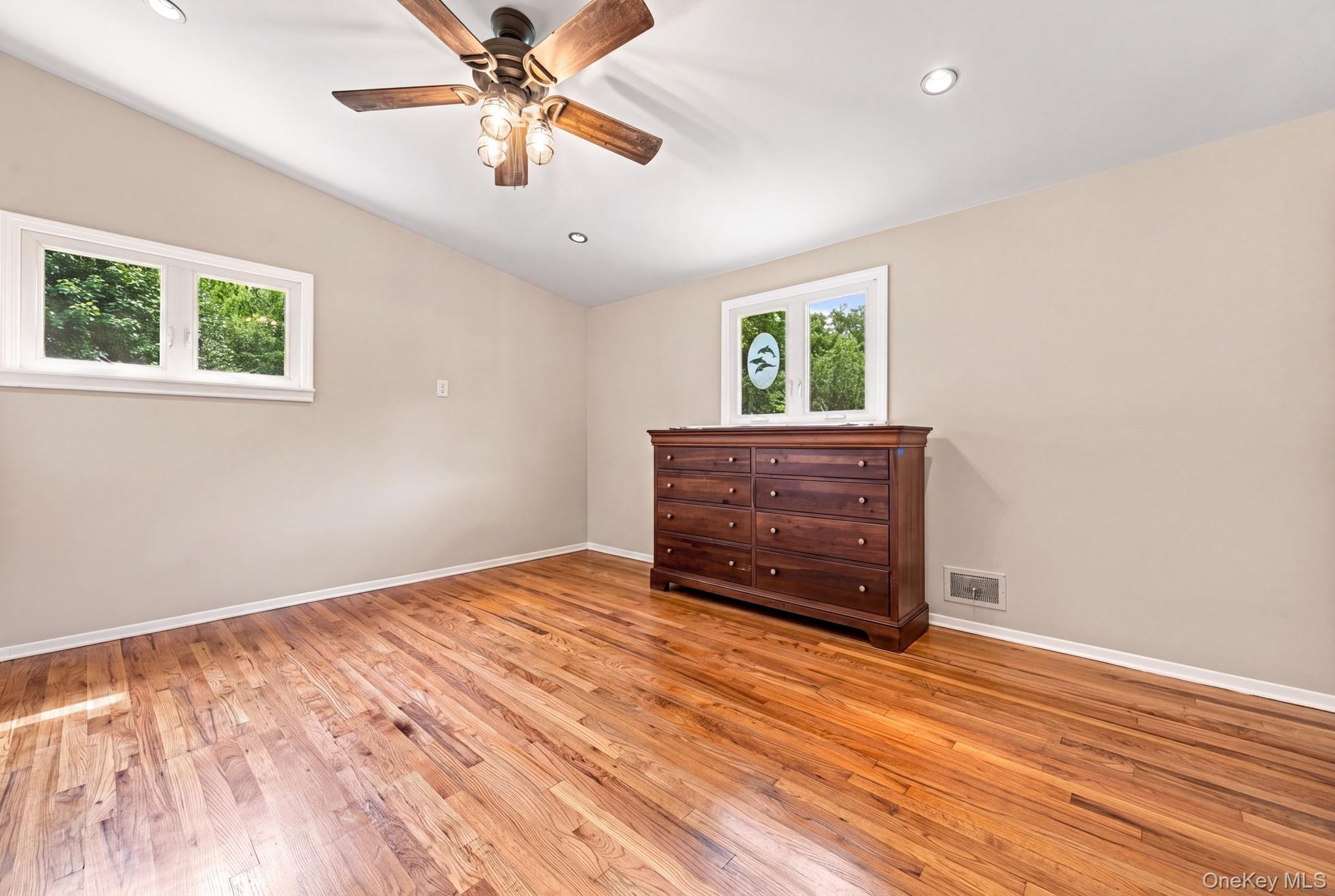 Single Family Gloria Court  Rockland County, NY 10956, MLS-1035219-23