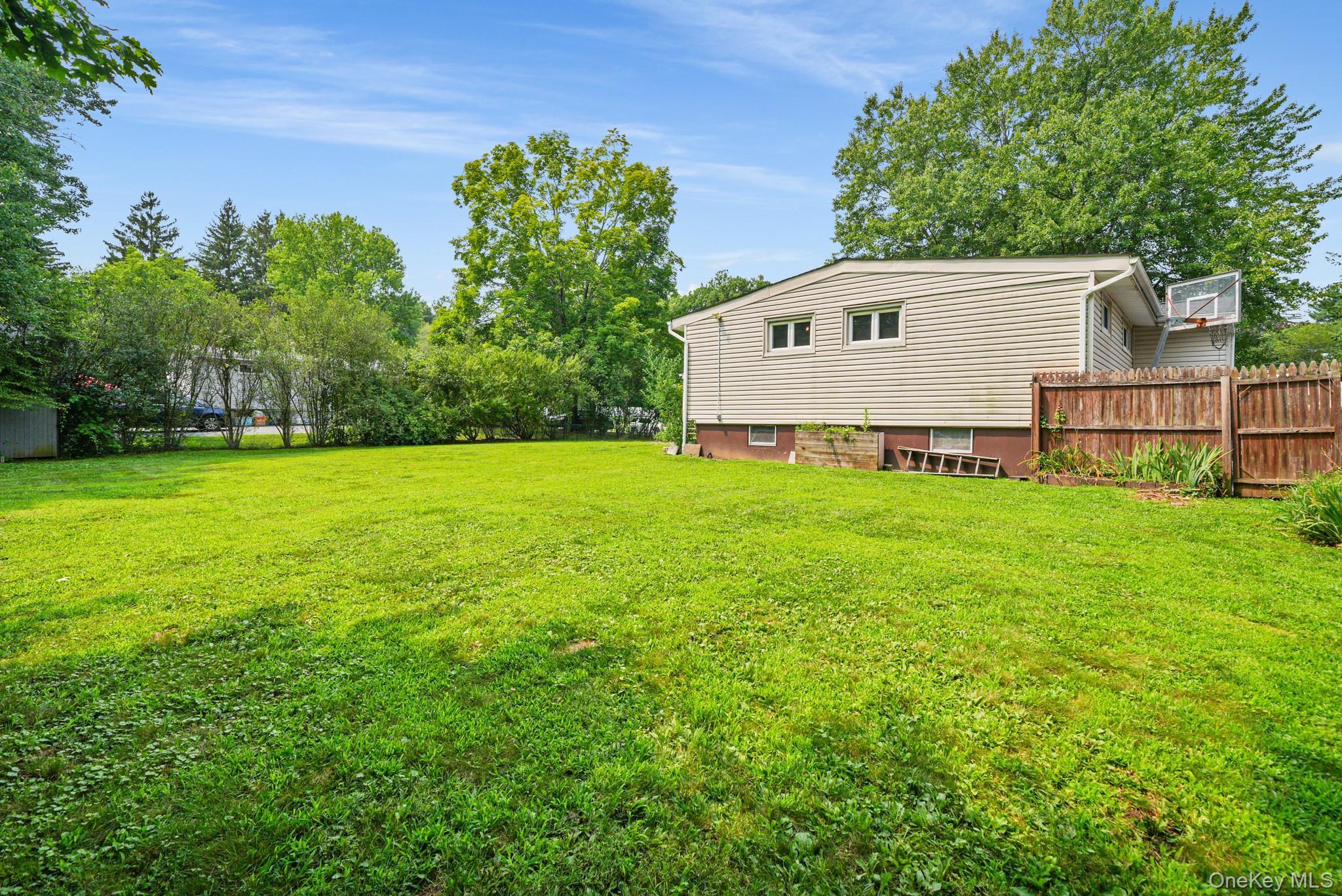 Single Family Gloria Court  Rockland County, NY 10956, MLS-1035219-38