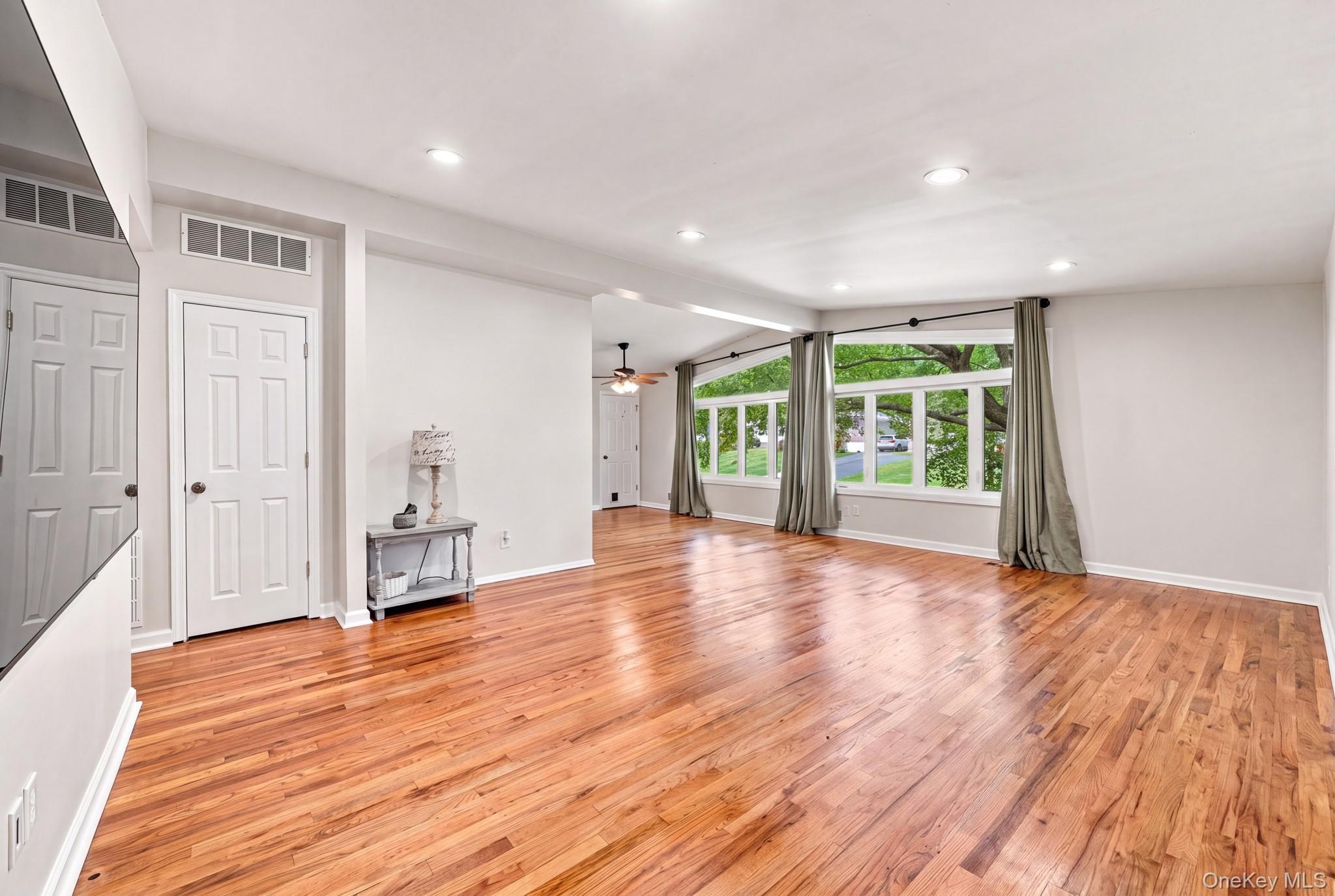 Single Family Gloria Court  Rockland County, NY 10956, MLS-1035219-6