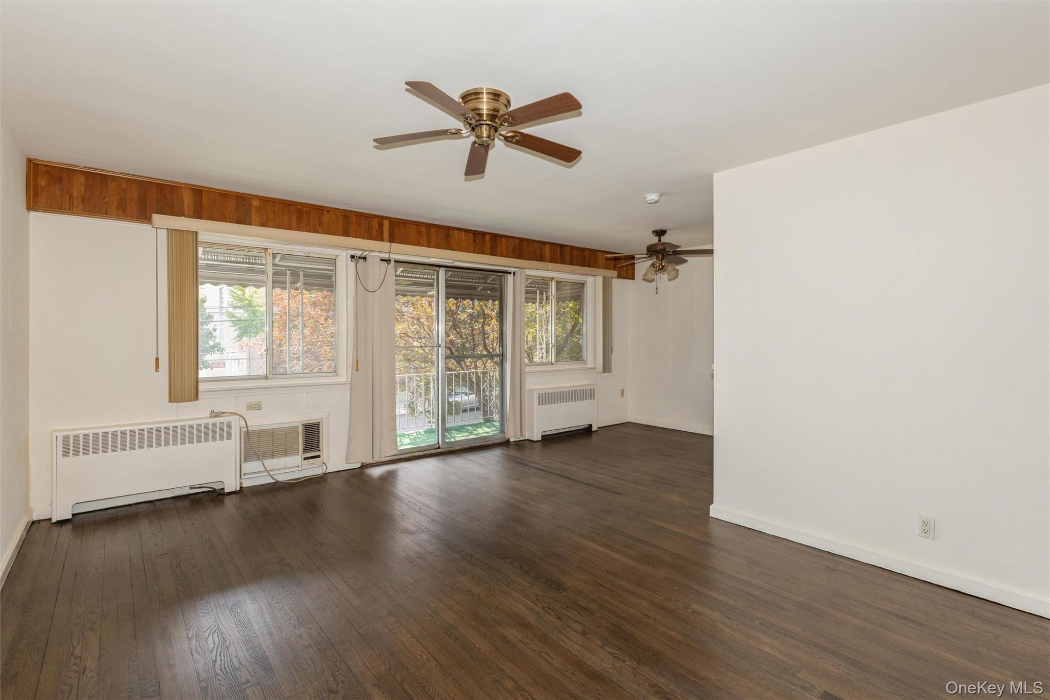 Single Family 67th Street  Queens, NY 11377, MLS-1035222-11