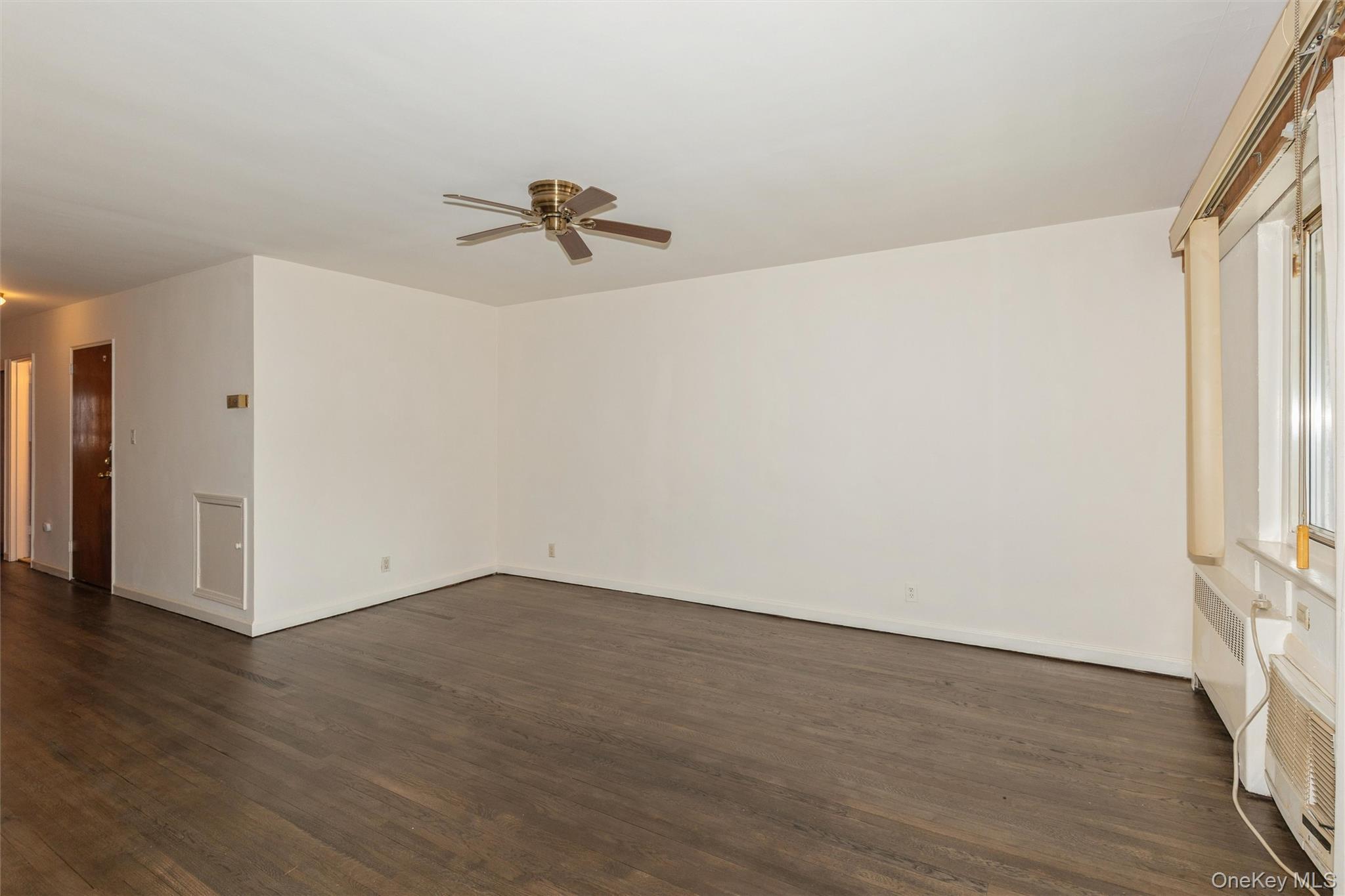 Single Family 67th Street  Queens, NY 11377, MLS-1035222-14