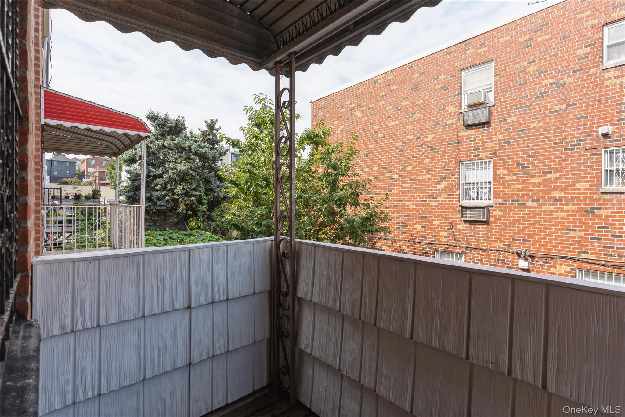 Single Family 67th Street  Queens, NY 11377, MLS-1035222-25