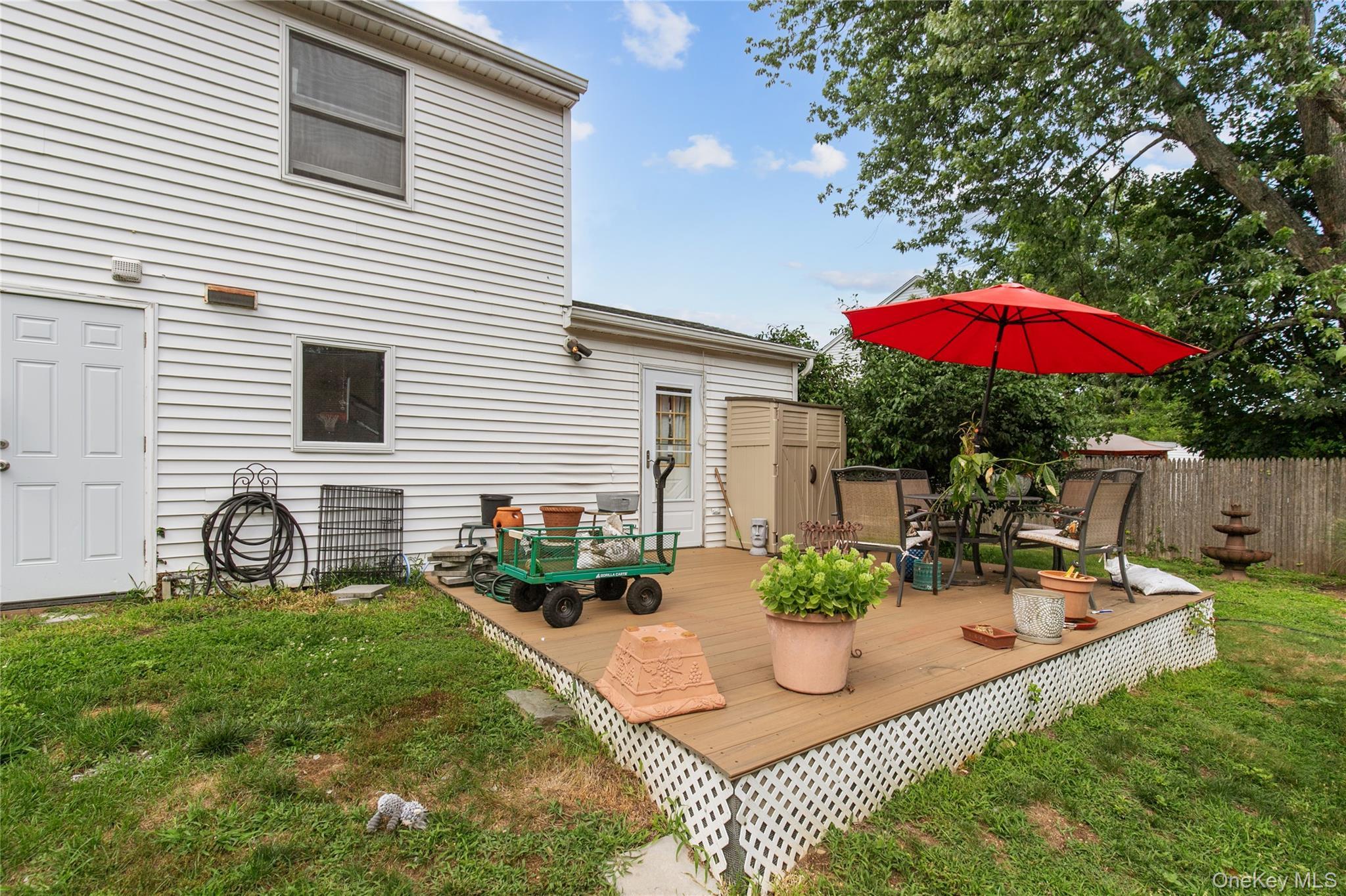 Single Family Wren Court Nassau County, NY 11552, MLS-1035233-19