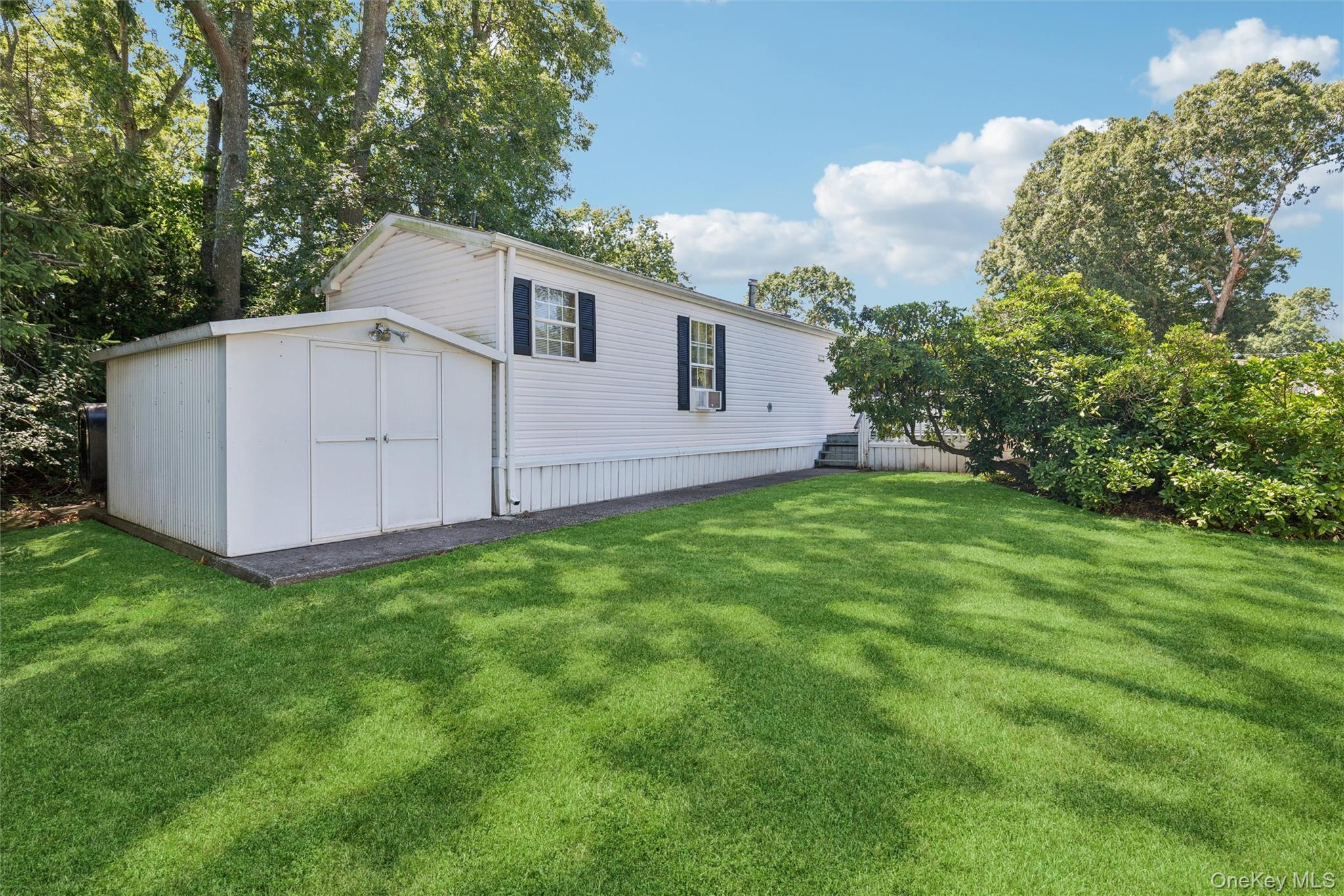 Single Family Old Country Road  Suffolk County, NY 11901, MLS-1035236-13