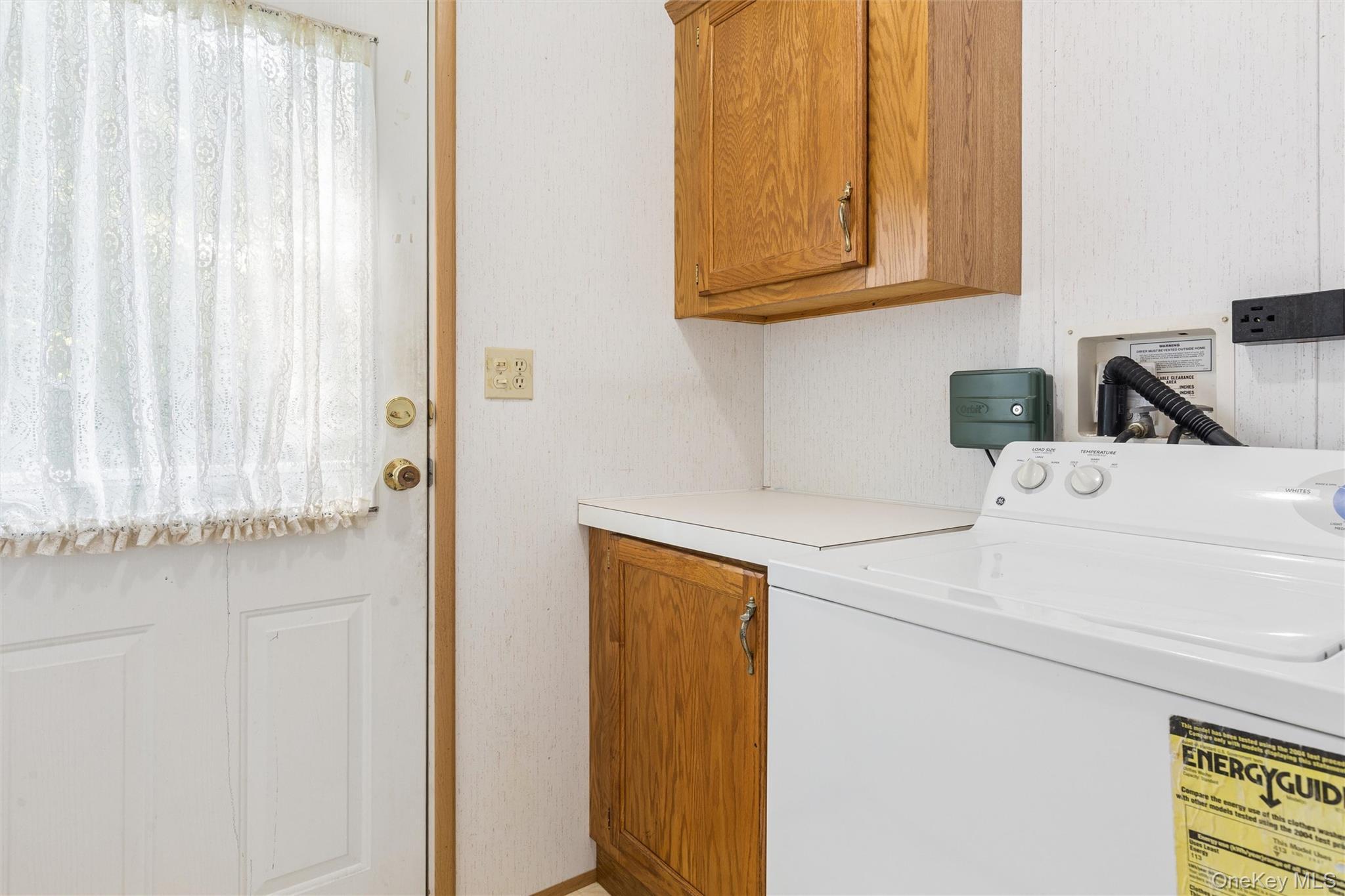 Single Family Old Country Road Suffolk County, NY 11901, MLS-1035236-6