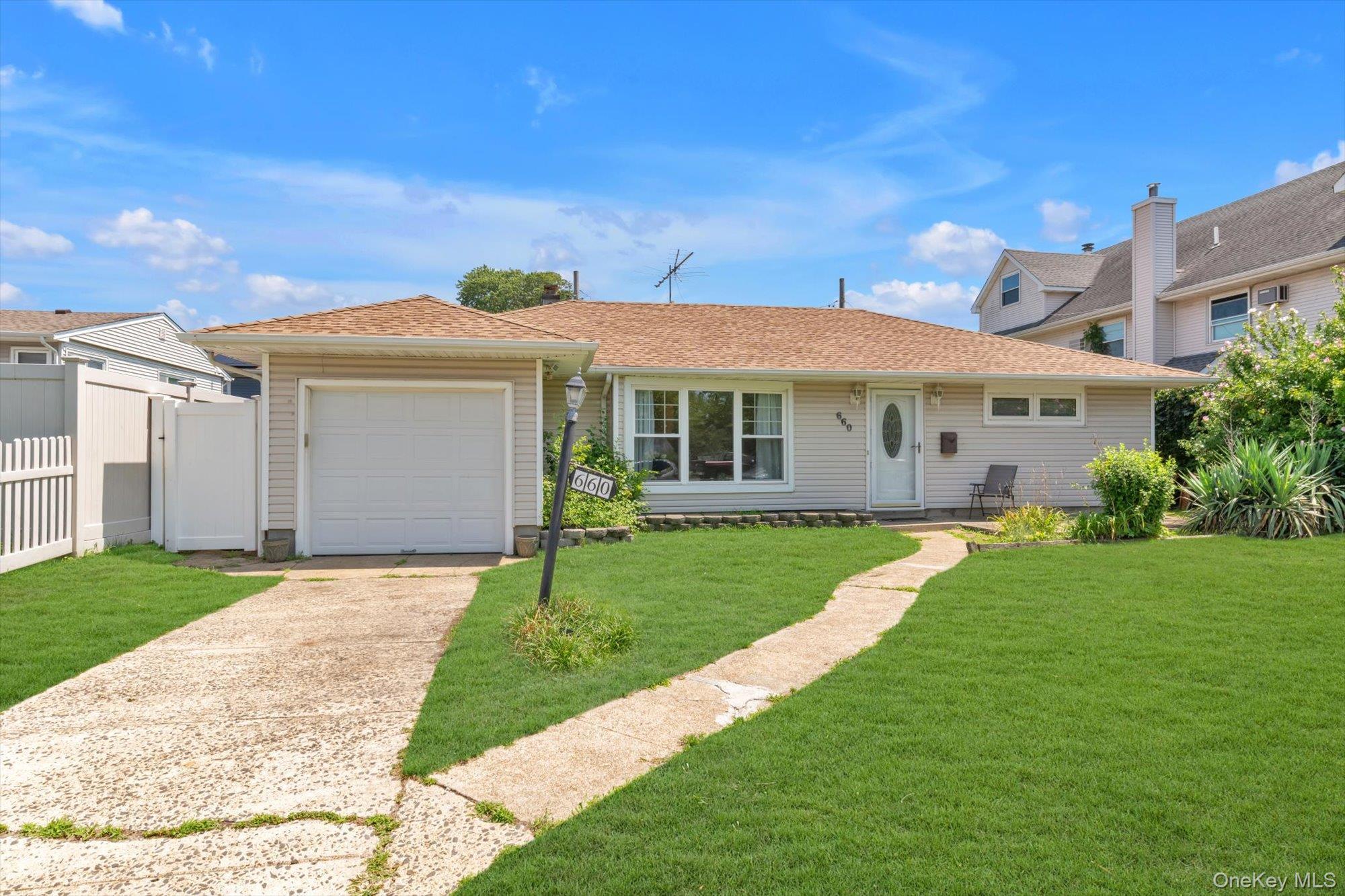 Single Family Franklin Boulevard Nassau County, NY 11561, MLS-1035268-2