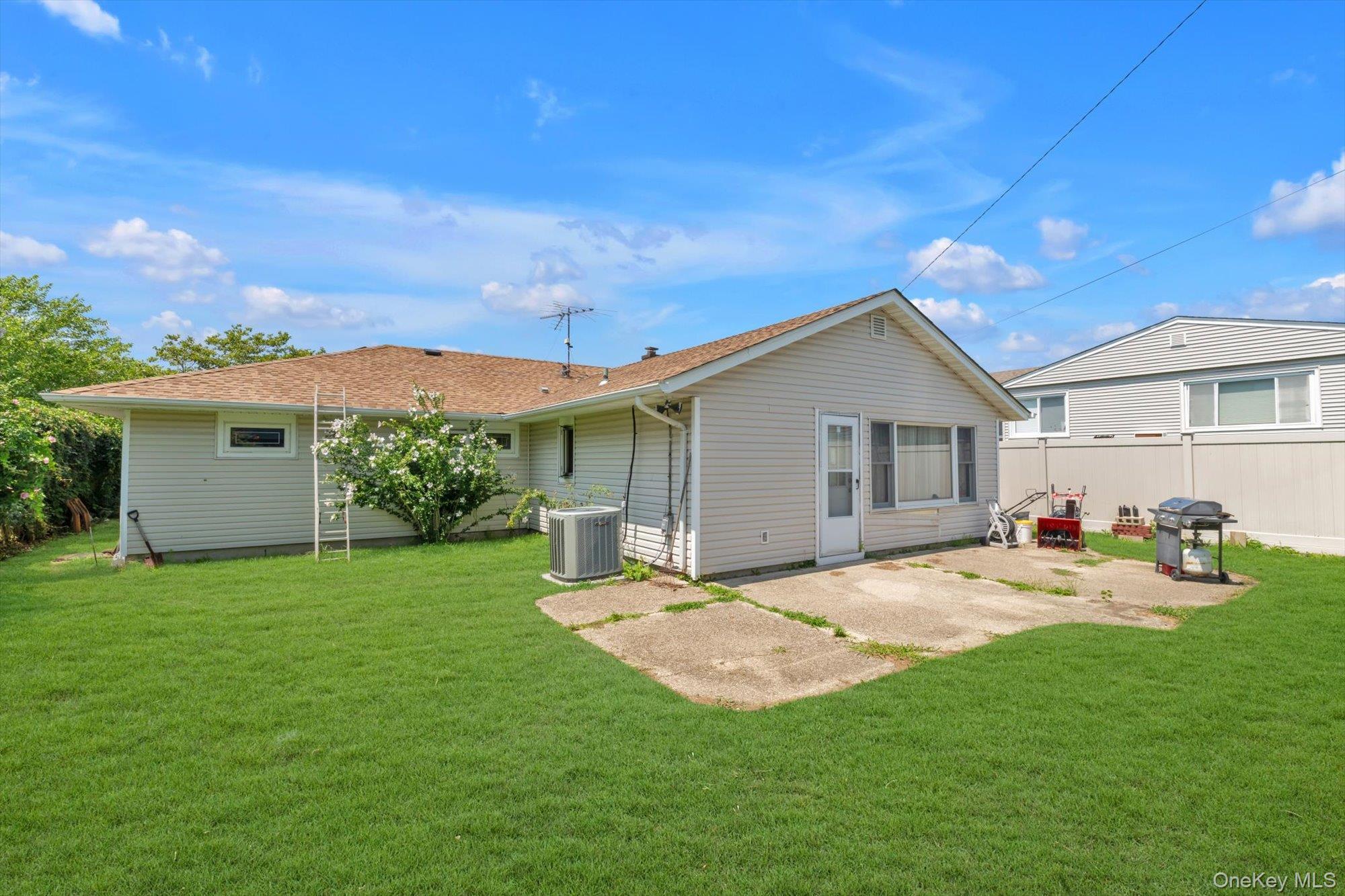 Single Family Franklin Boulevard Nassau County, NY 11561, MLS-1035268-23