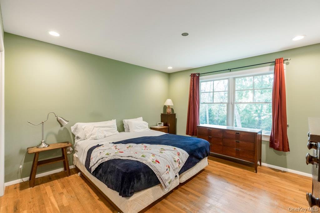 Single Family W Tiana Road Suffolk County, NY 11946, MLS-1035288-11