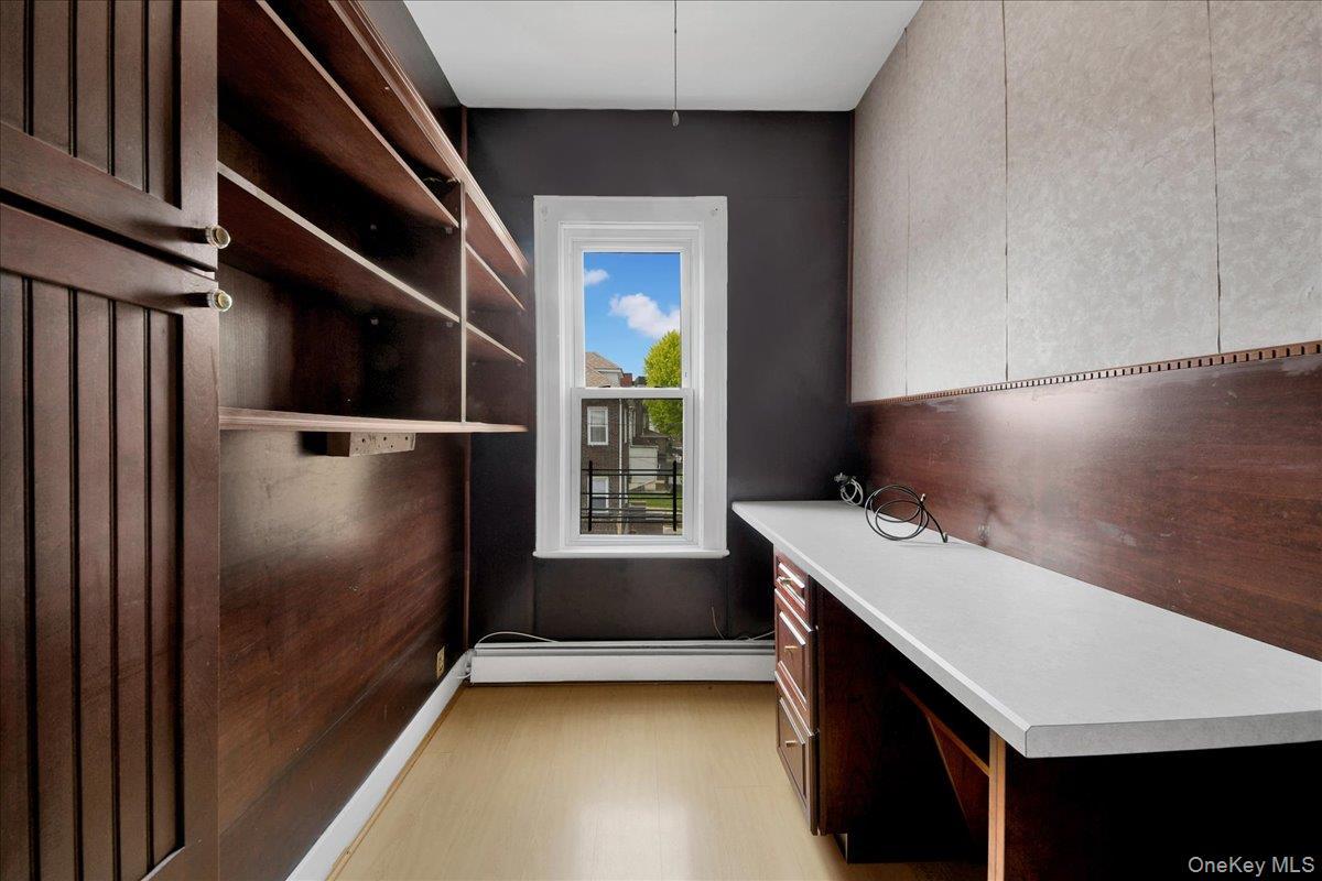 Single Family E 243rd Street Bronx, NY 10470, MLS-1035296-11