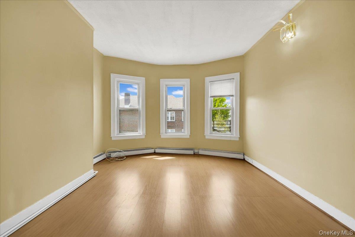 Single Family E 243rd Street Bronx, NY 10470, MLS-1035296-12