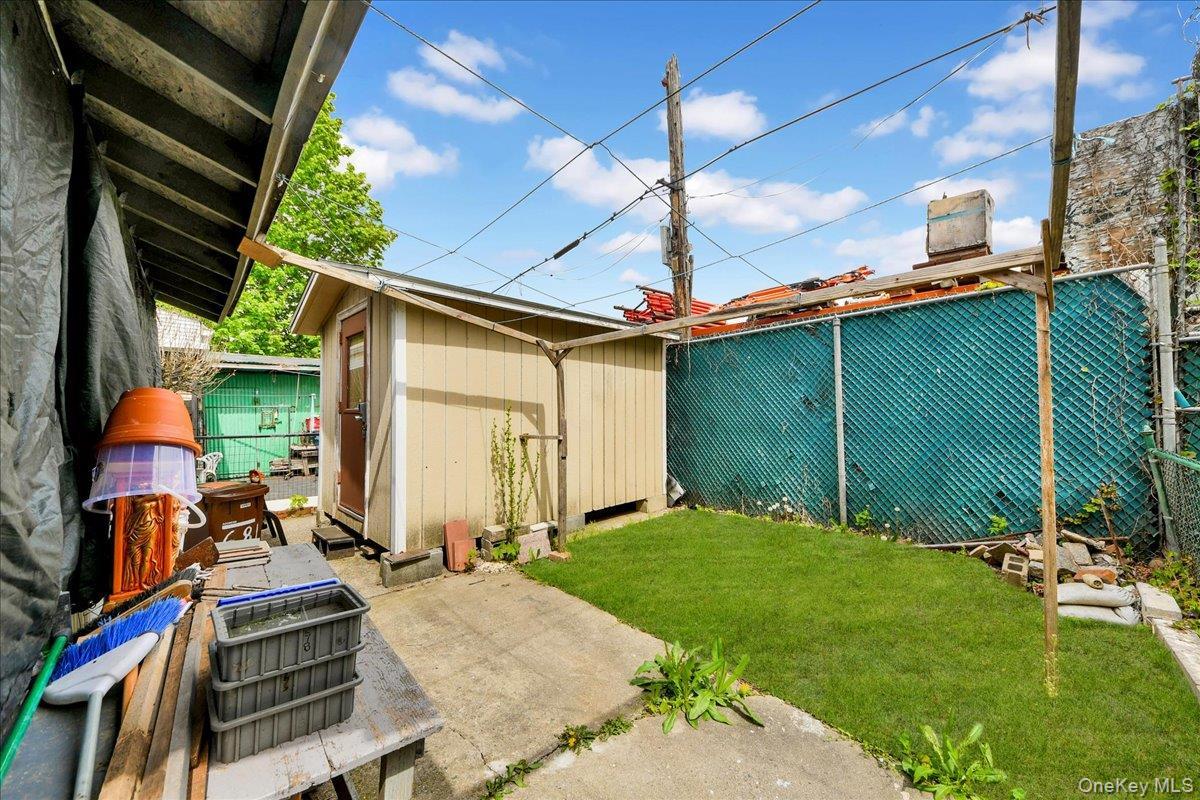 Single Family E 243rd Street Bronx, NY 10470, MLS-1035296-26