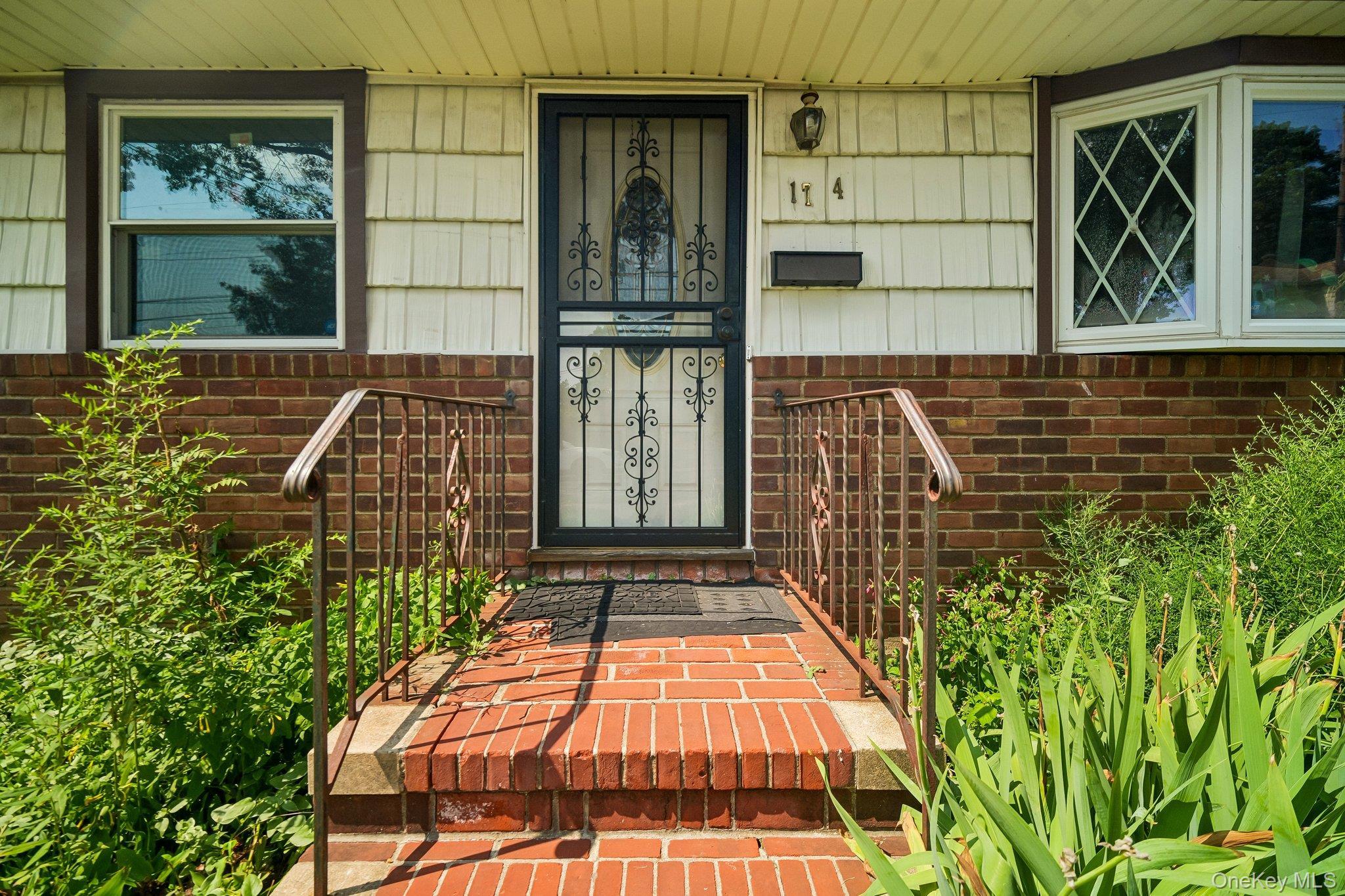 Single Family Frederick Avenue Nassau County, NY 11001, MLS-1035310-41