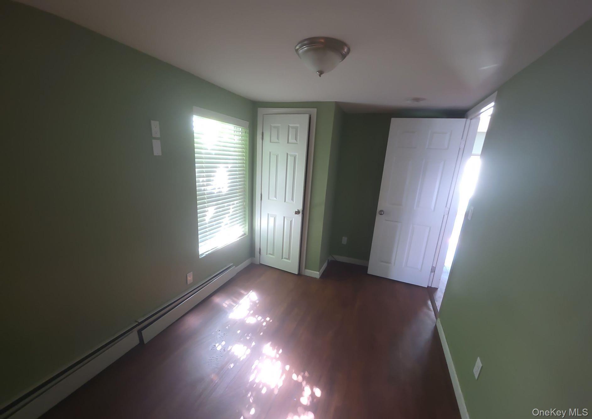 Single Family Laurel Road Suffolk County, NY 11757, MLS-1035320-10