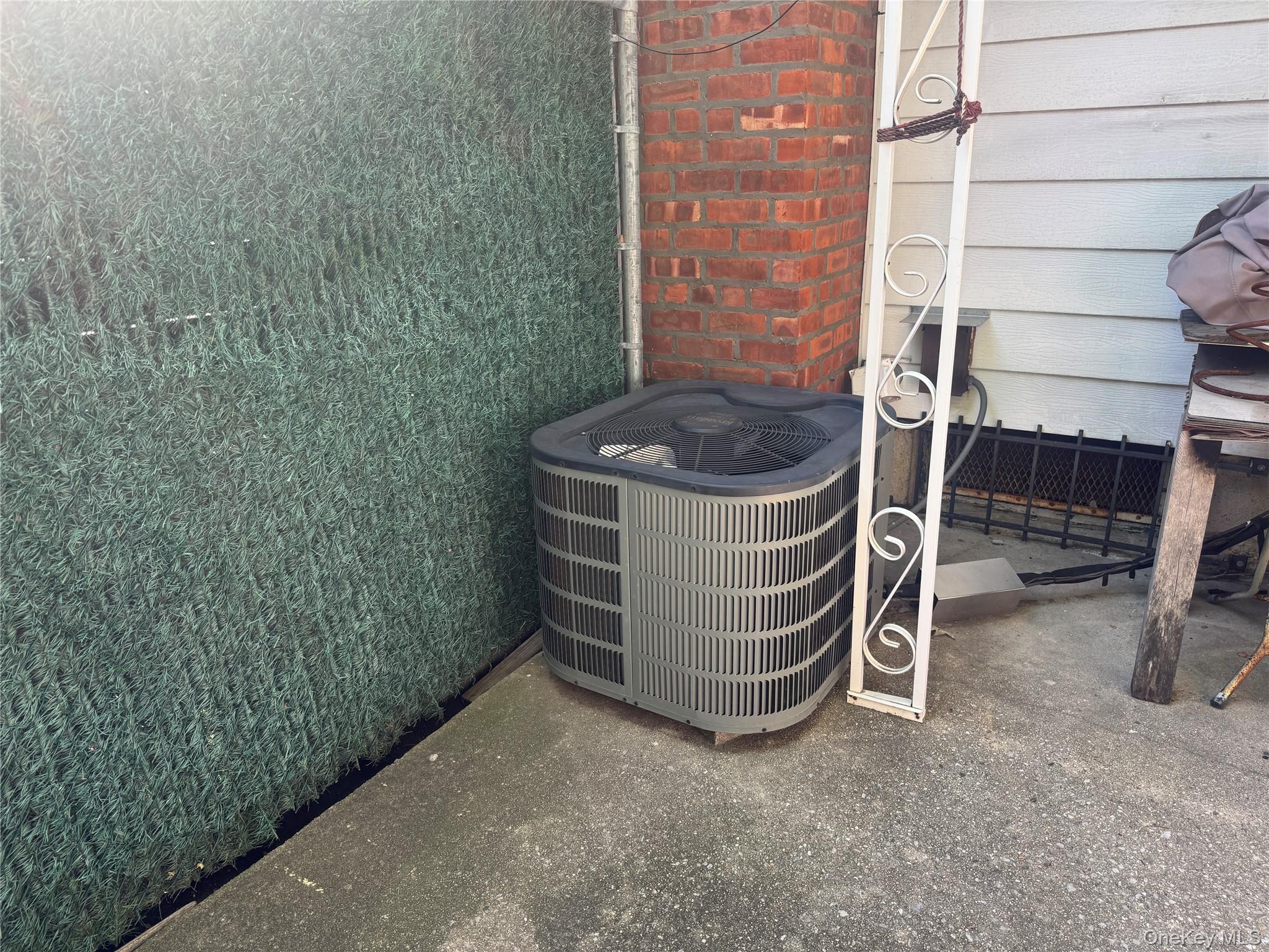 Single Family 46th Avenue  Queens, NY 11361, MLS-1035322-17