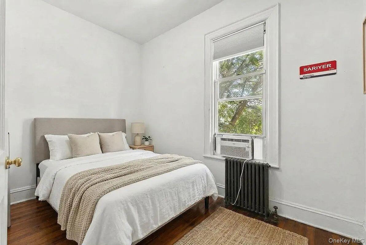 Single Family Hoffman Street Bronx, NY 10458, MLS-1035336-18