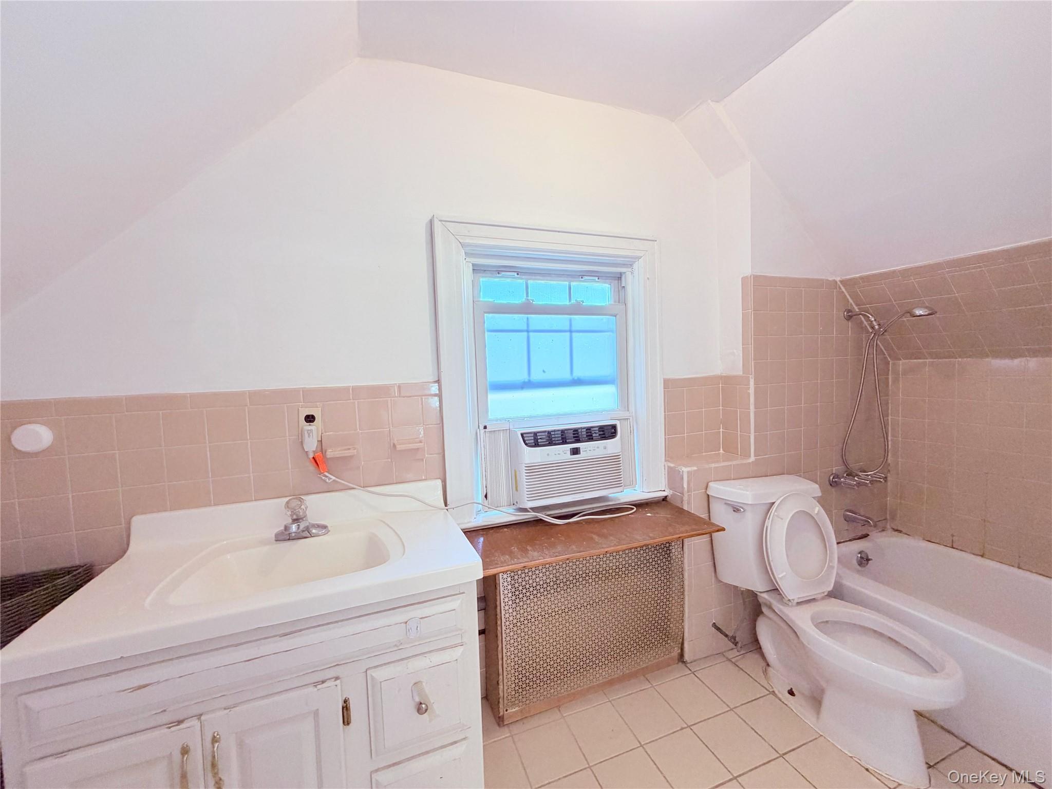 Single Family 32nd Avenue Queens, NY 11358, MLS-1035342-18
