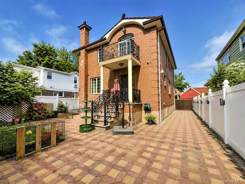 Single Family 163rd Place  Queens, NY 11358, MLS-1035346-2
