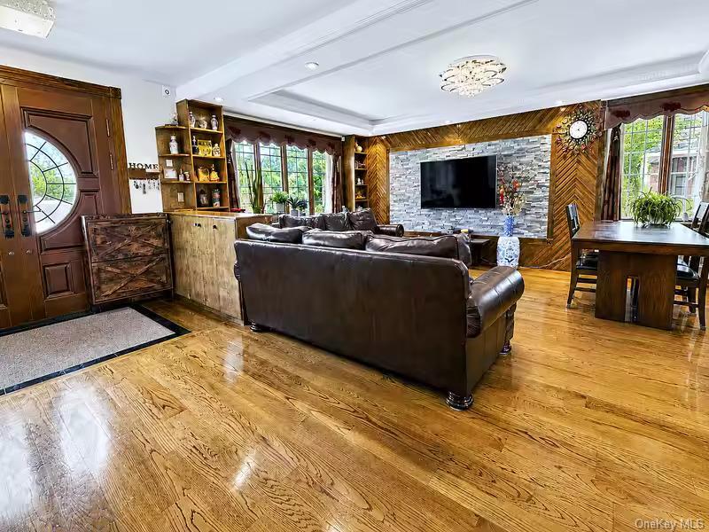 Single Family 163rd Place  Queens, NY 11358, MLS-1035346-4