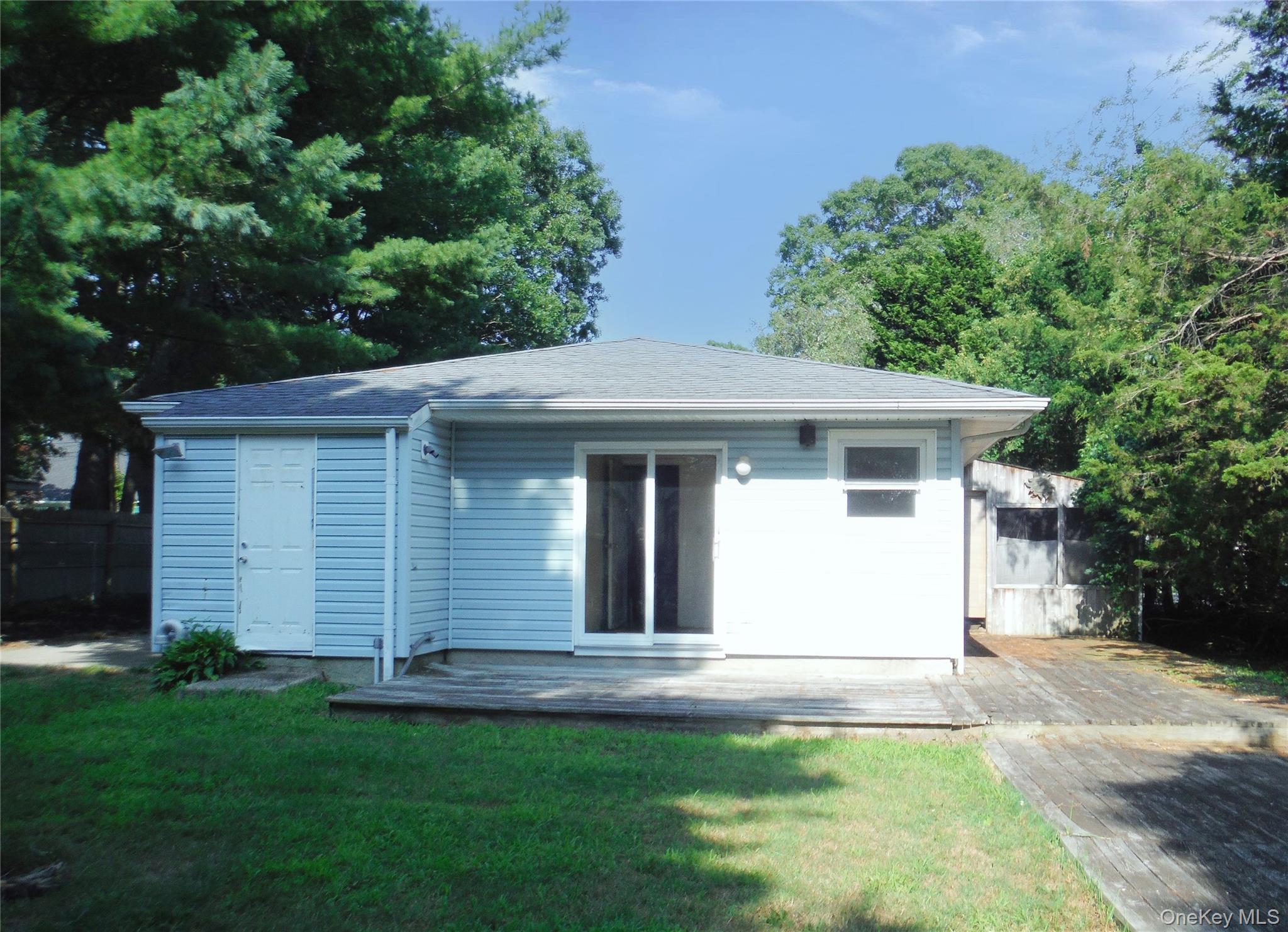 Single Family Terapin Street Suffolk County, NY 11950, MLS-1035375-19