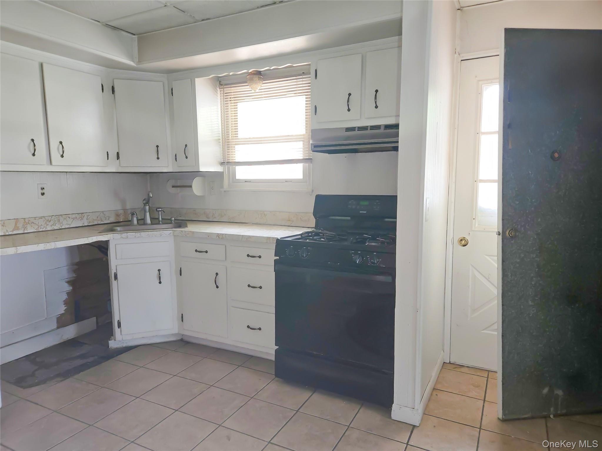Single Family Terapin Street Suffolk County, NY 11950, MLS-1035375-6