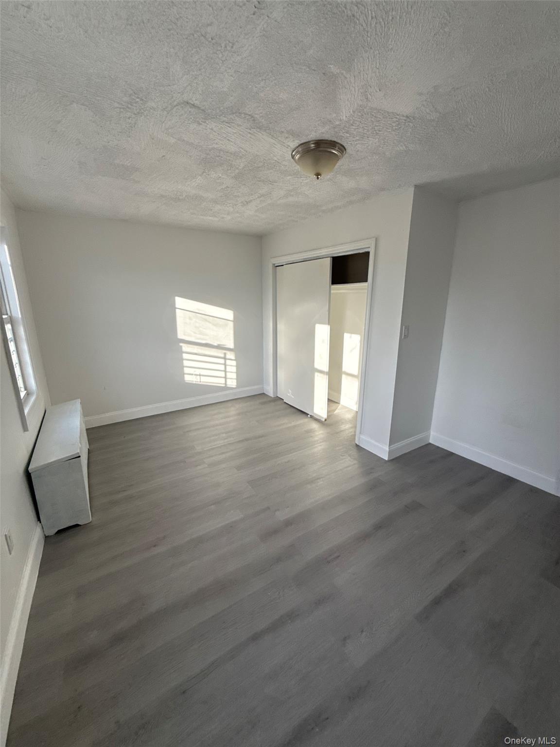 Single Family 77th St Queens, NY 11421, MLS-1035384-25